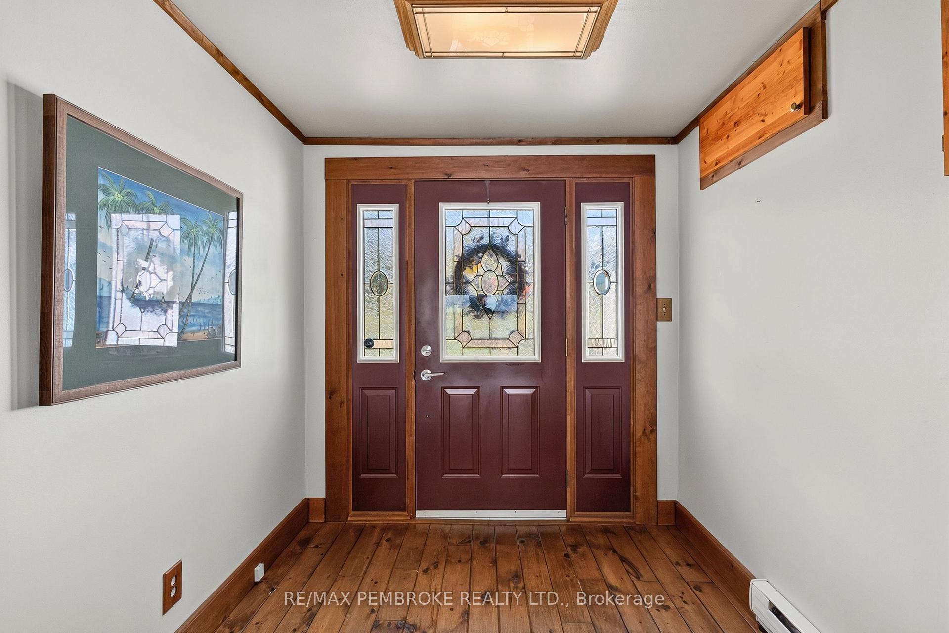 Photo 7 of 1213 Burns Drive, Laurentian Valley, Laurentian Valley — HOMEH