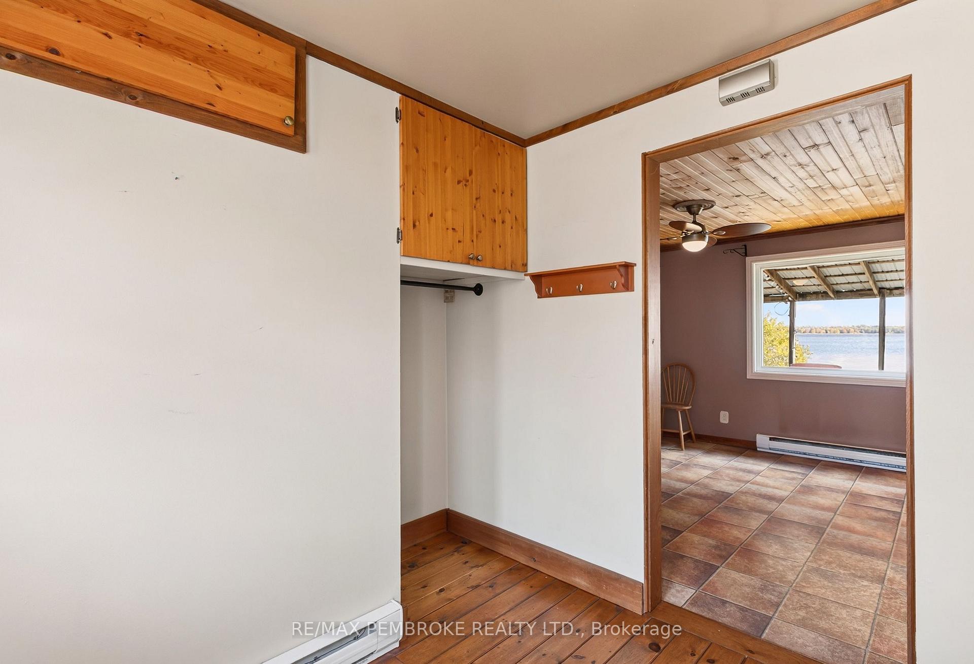 Photo 9 of 1213 Burns Drive, Laurentian Valley, Laurentian Valley — HOMEH