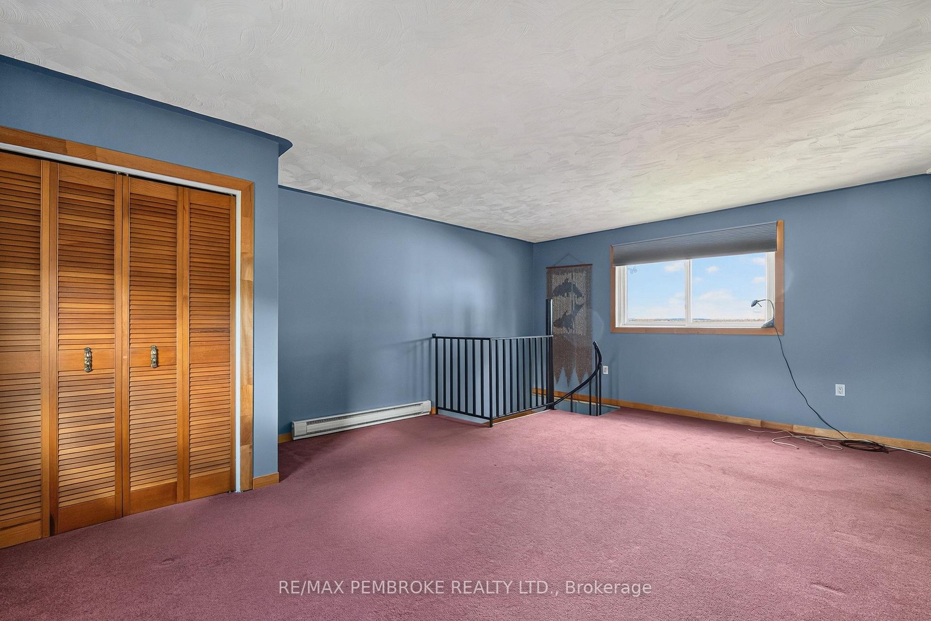Photo 22 of 1213 Burns Drive, Laurentian Valley, Laurentian Valley — HOMEH