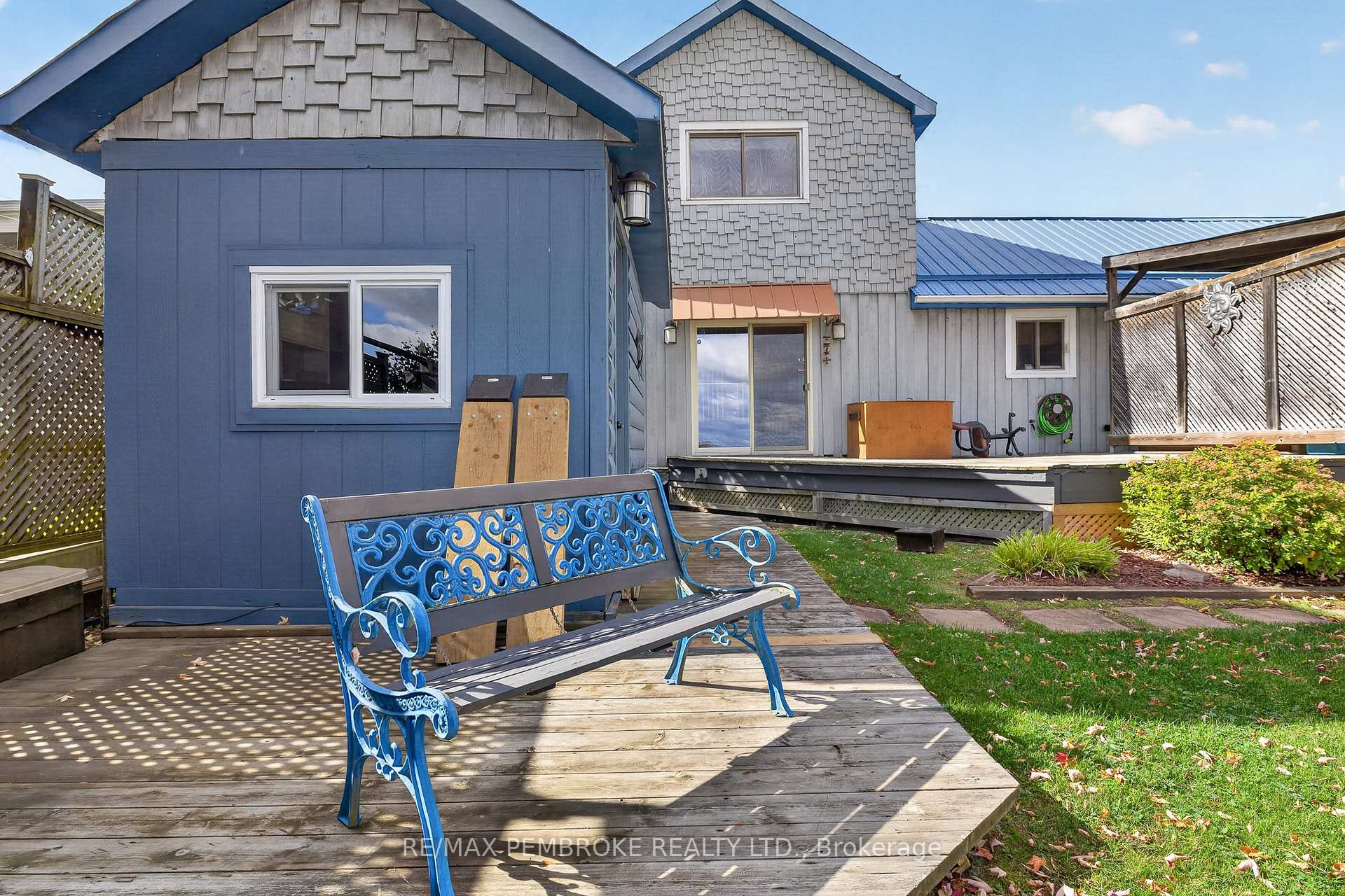 Photo 37 of 1213 Burns Drive, Laurentian Valley, Laurentian Valley — HOMEH