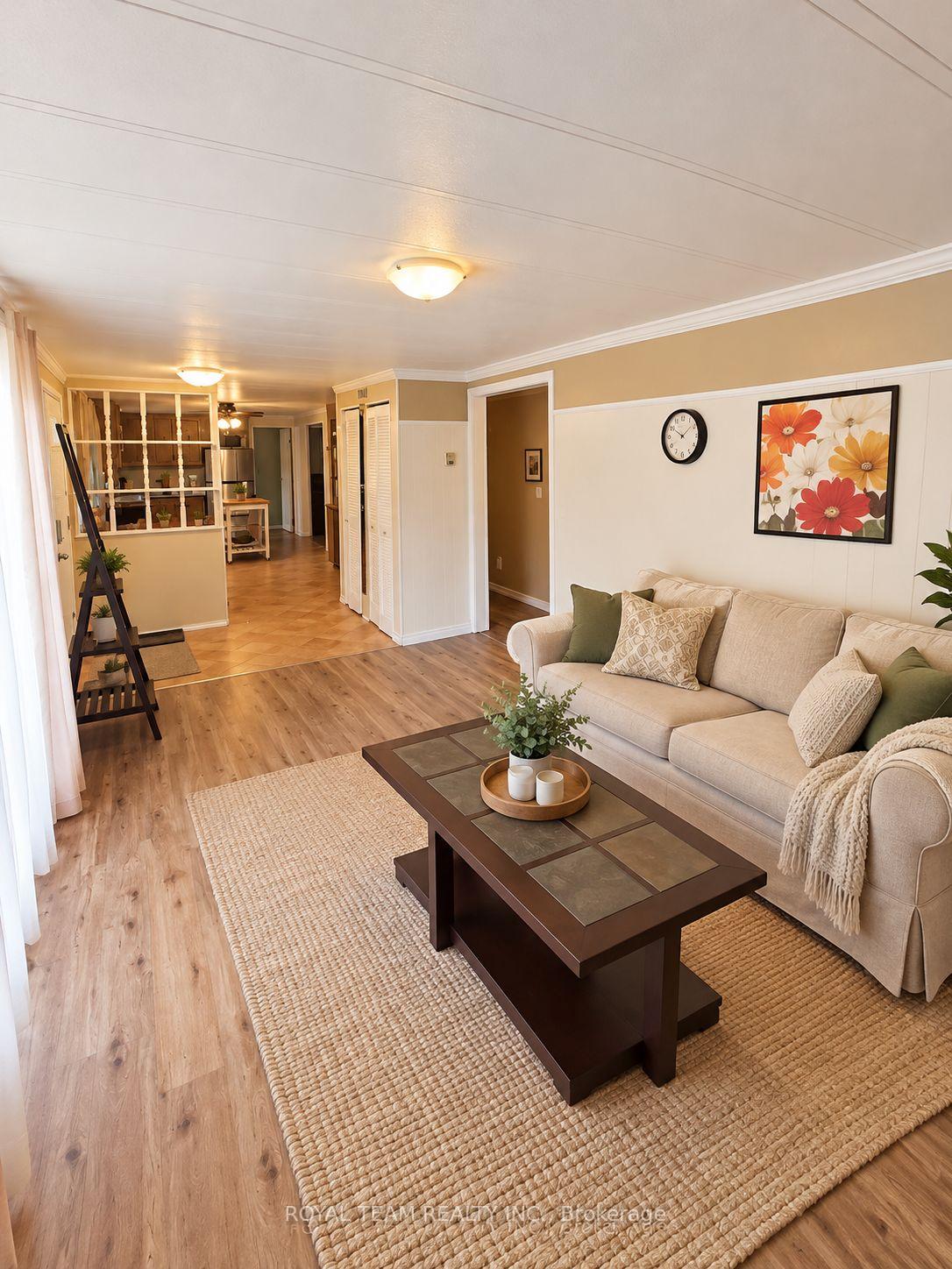 Photo 6 of 608 Hickory Beach Road, Kawartha Lakes, Verulam — HOMEH