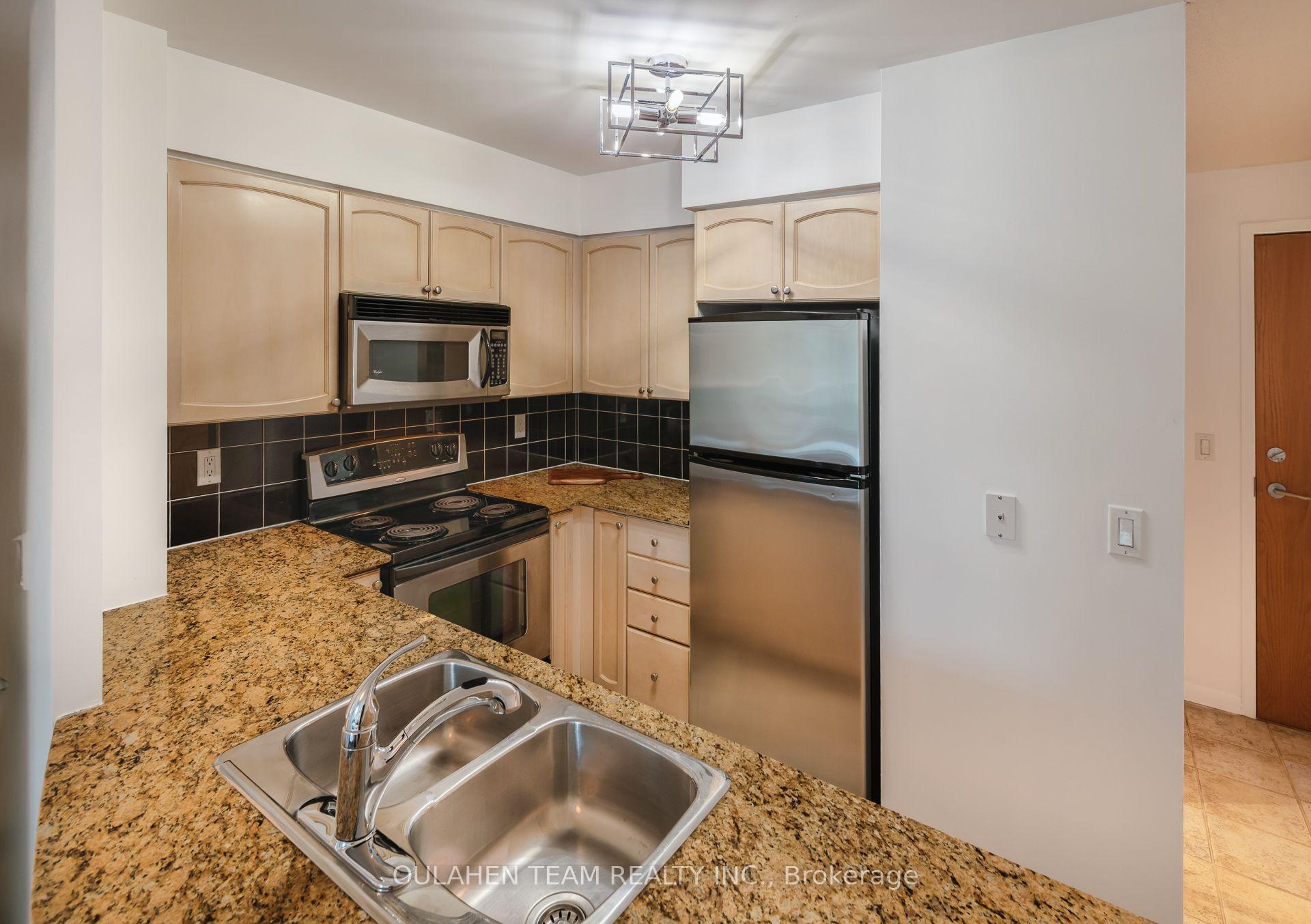 Photo 13 of Unit 304, 219 Fort York Boulevard, Toronto, Niagara — HOMEH