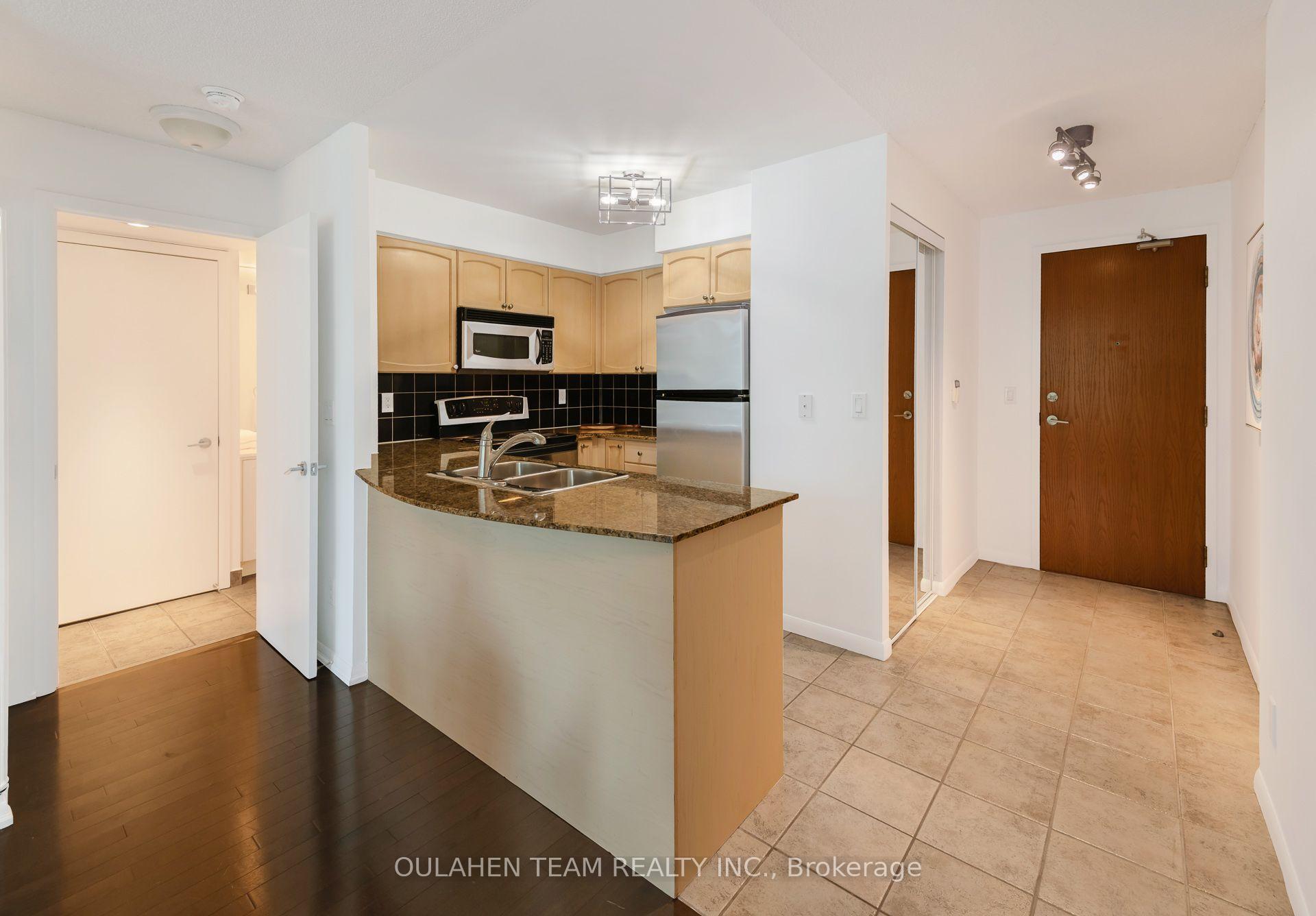 Photo 14 of Unit 304, 219 Fort York Boulevard, Toronto, Niagara — HOMEH
