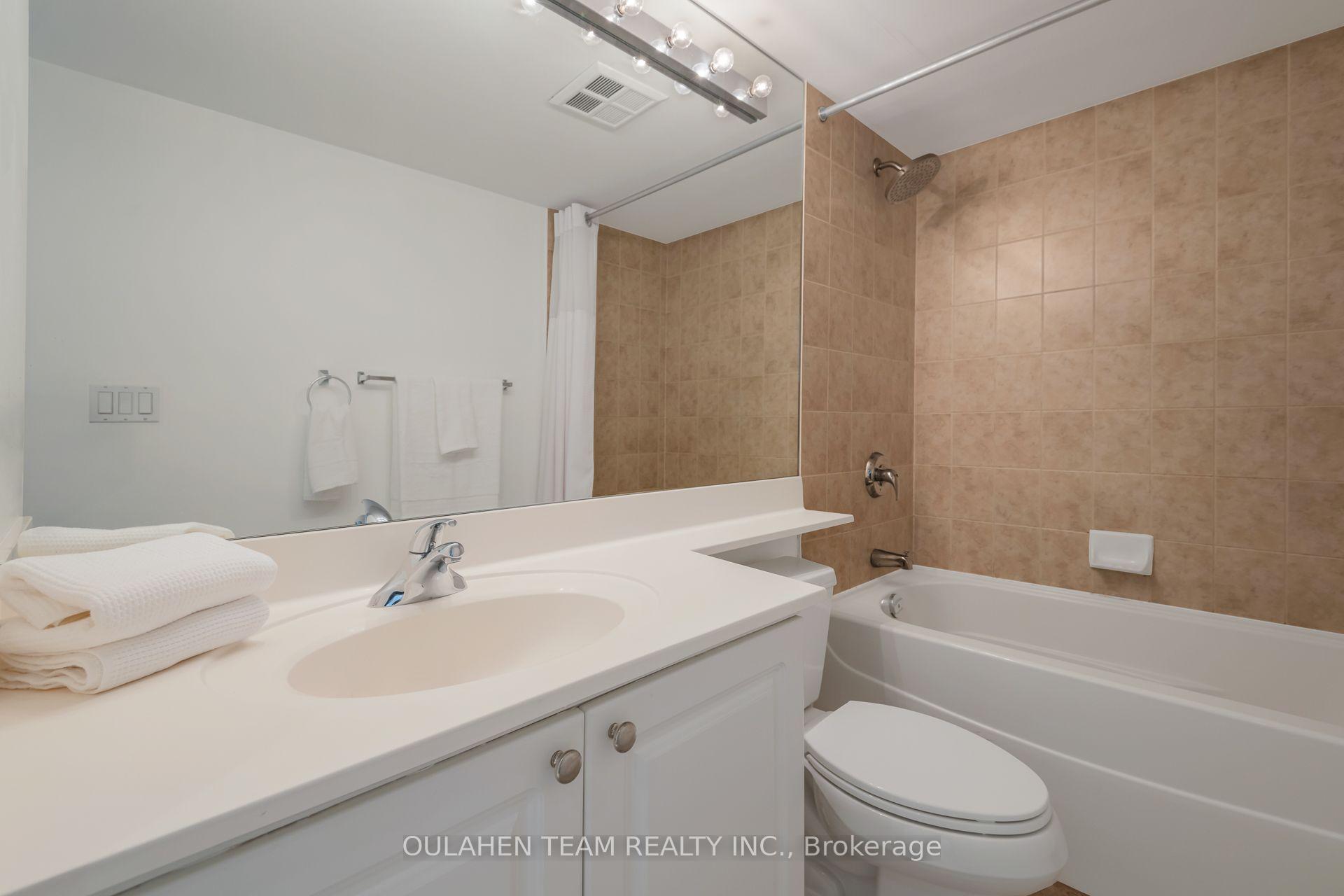 Photo 26 of Unit 304, 219 Fort York Boulevard, Toronto, Niagara — HOMEH