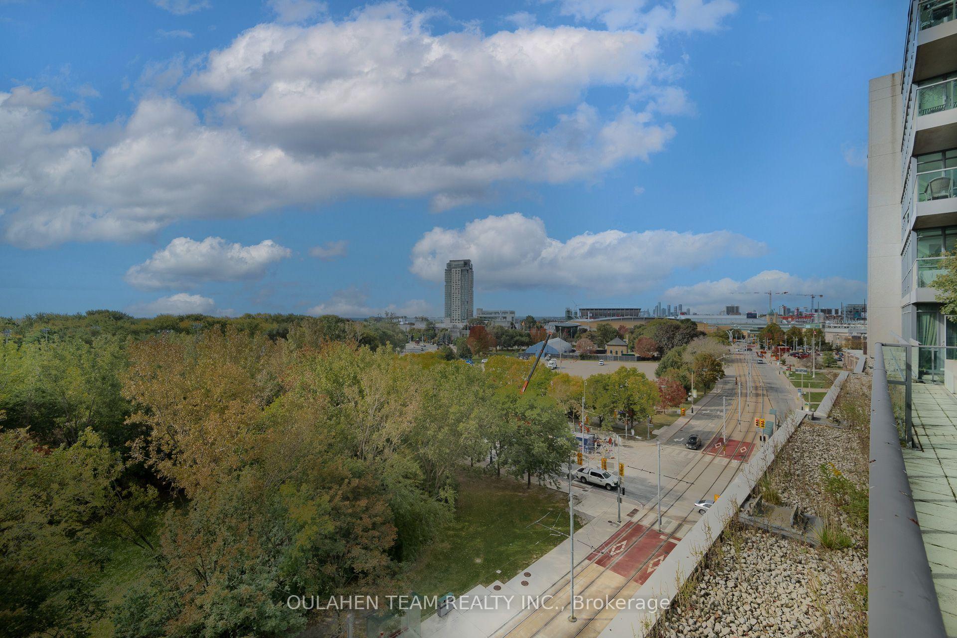 Photo 39 of Unit 304, 219 Fort York Boulevard, Toronto, Niagara — HOMEH