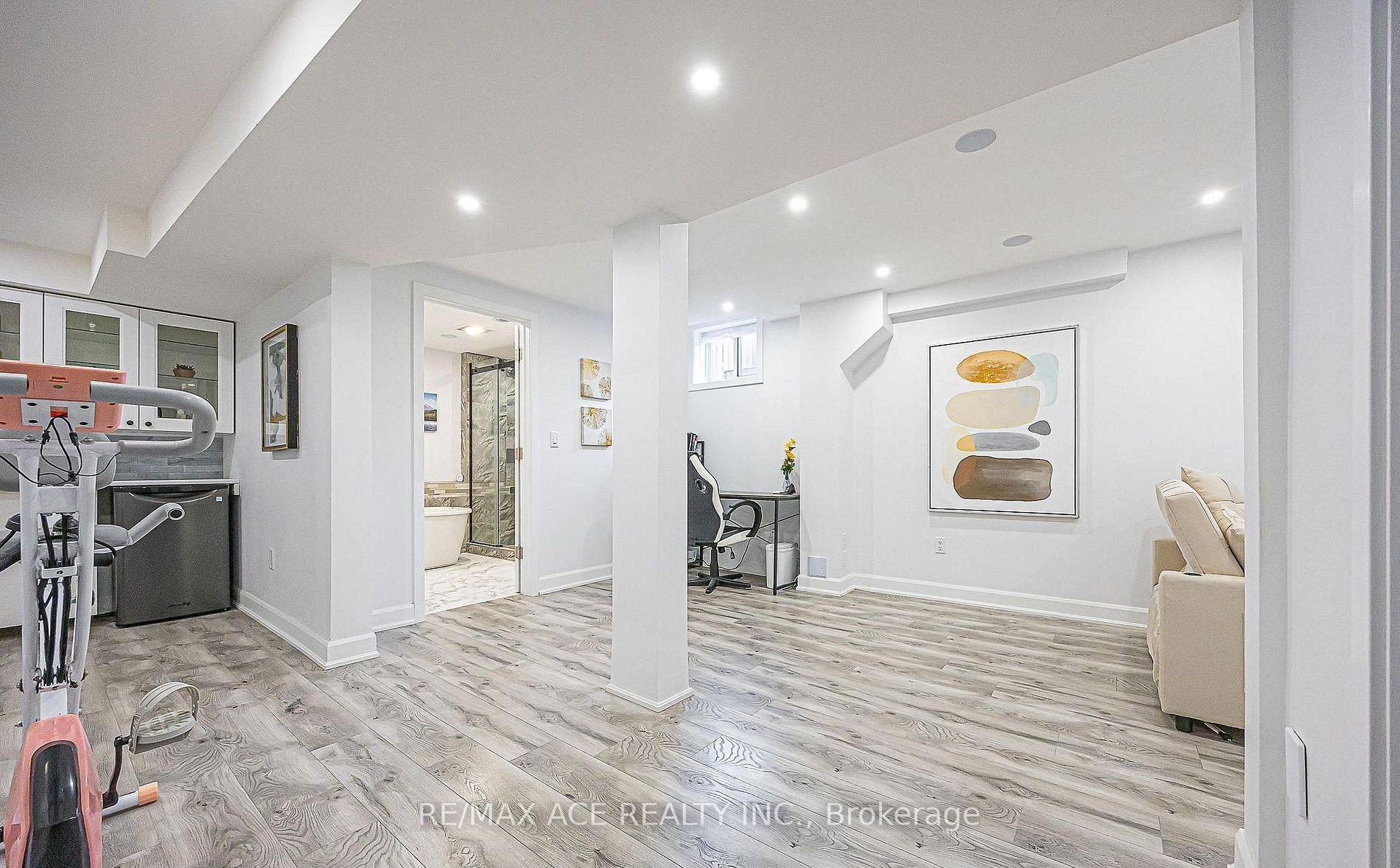 Photo 3 of Unit Bsmt, 867 Renaissance Drive, Oshawa, Lakeview — HOMEH