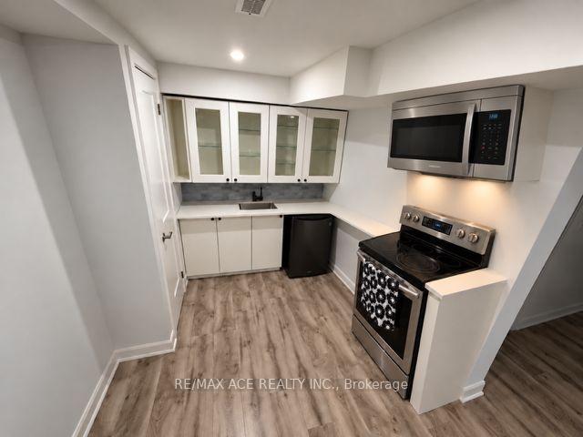 Photo 5 of Unit Bsmt, 867 Renaissance Drive, Oshawa, Lakeview — HOMEH