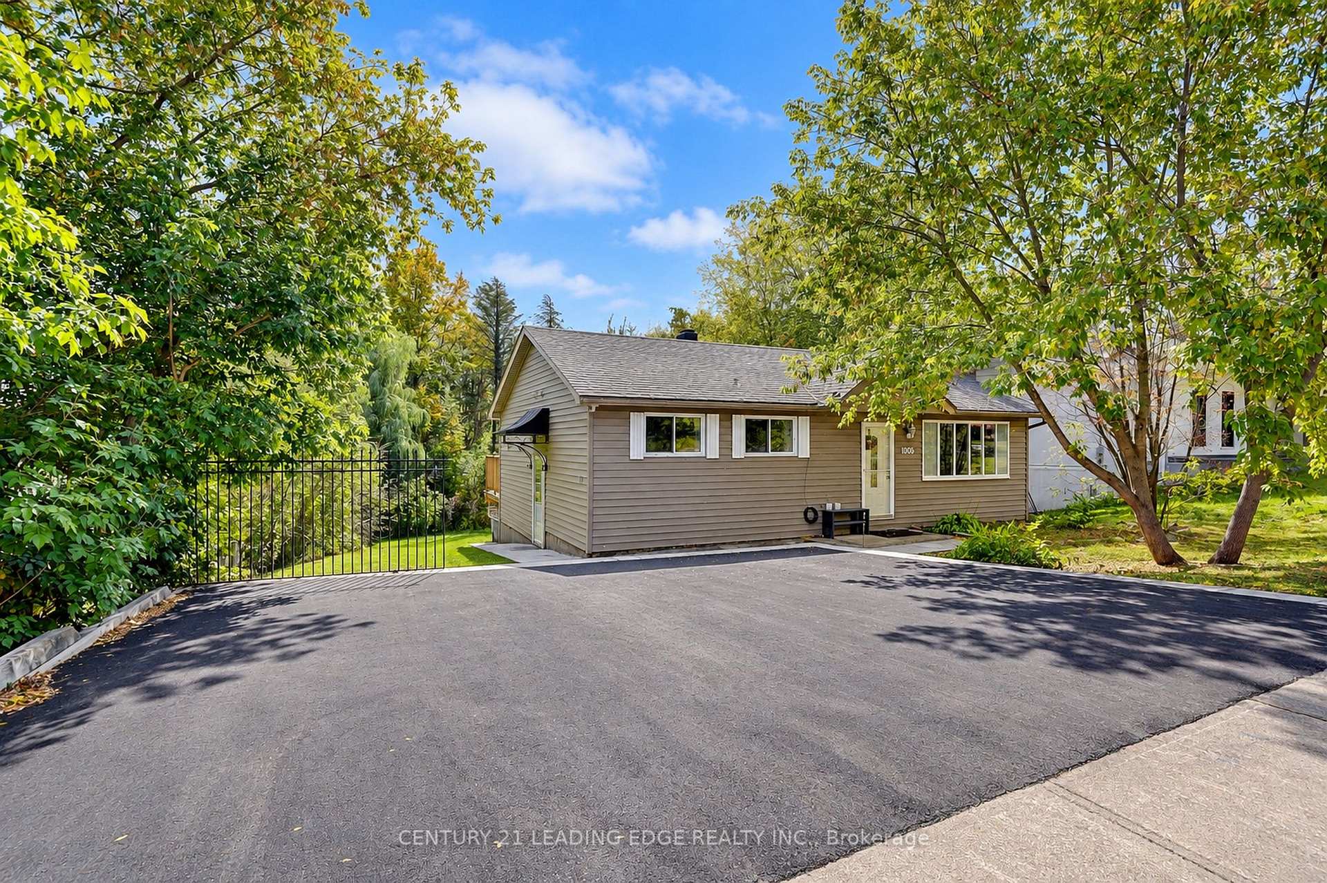 Photo 4 of Unit Basement, 1006 Elgin Street, Newmarket, Huron Heights-Leslie Valley — HOMEH