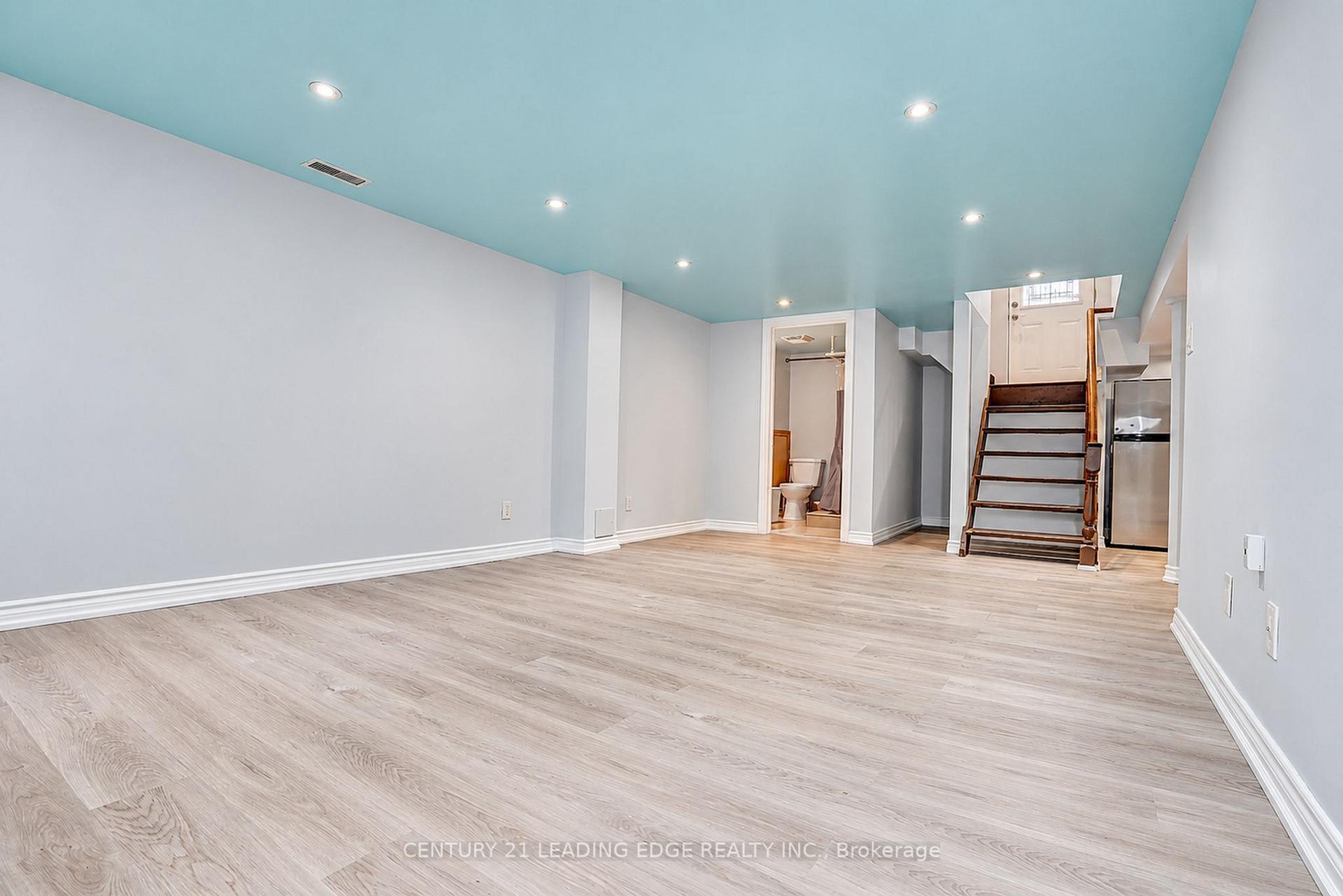 Photo 18 of Unit Basement, 1006 Elgin Street, Newmarket, Huron Heights-Leslie Valley — HOMEH