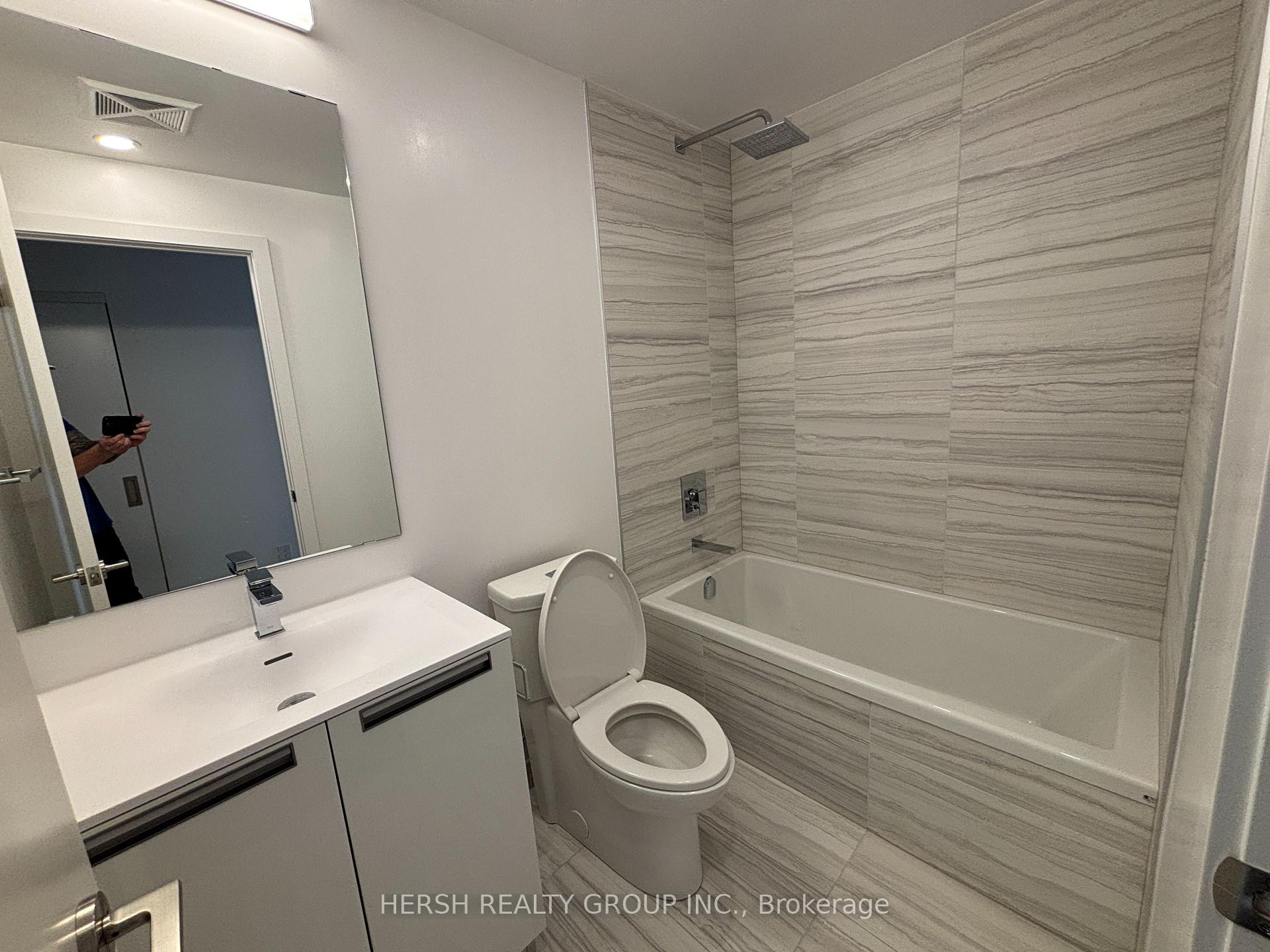 Photo 6 of Unit 415, 160 Kingsway Crescent, Etobicoke, Kingsway South — HOMEH
