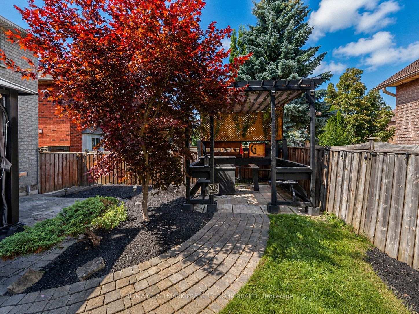 Photo 39 of 1 Mcneilage Court, Ajax, Central West — HOMEH