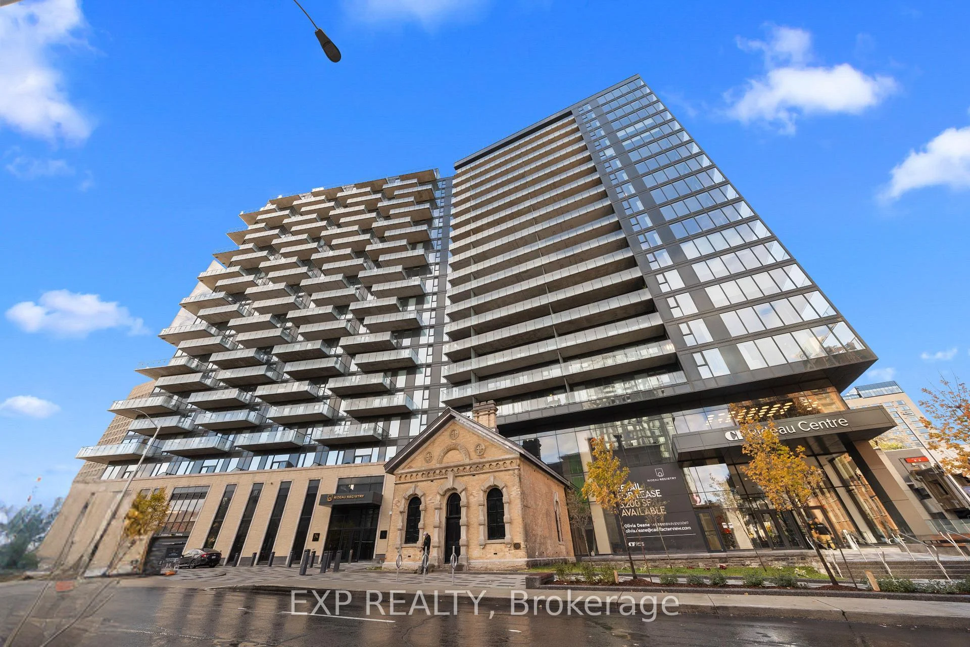 Photo of Unit #304, 74 Nicholas Street