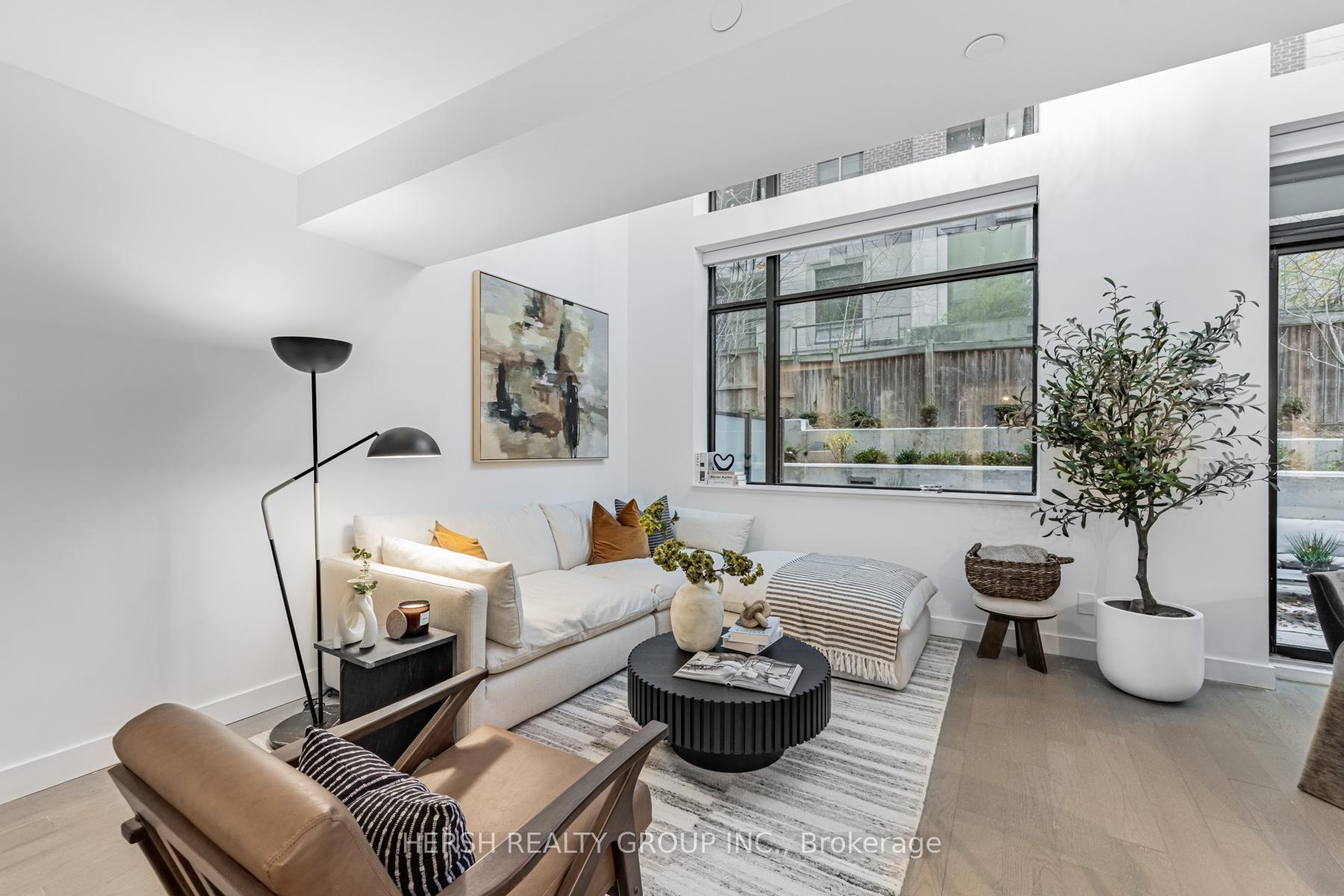 Photo 6 of Unit 101, 160 Kingsway Crescent, Etobicoke, Kingsway South — HOMEH