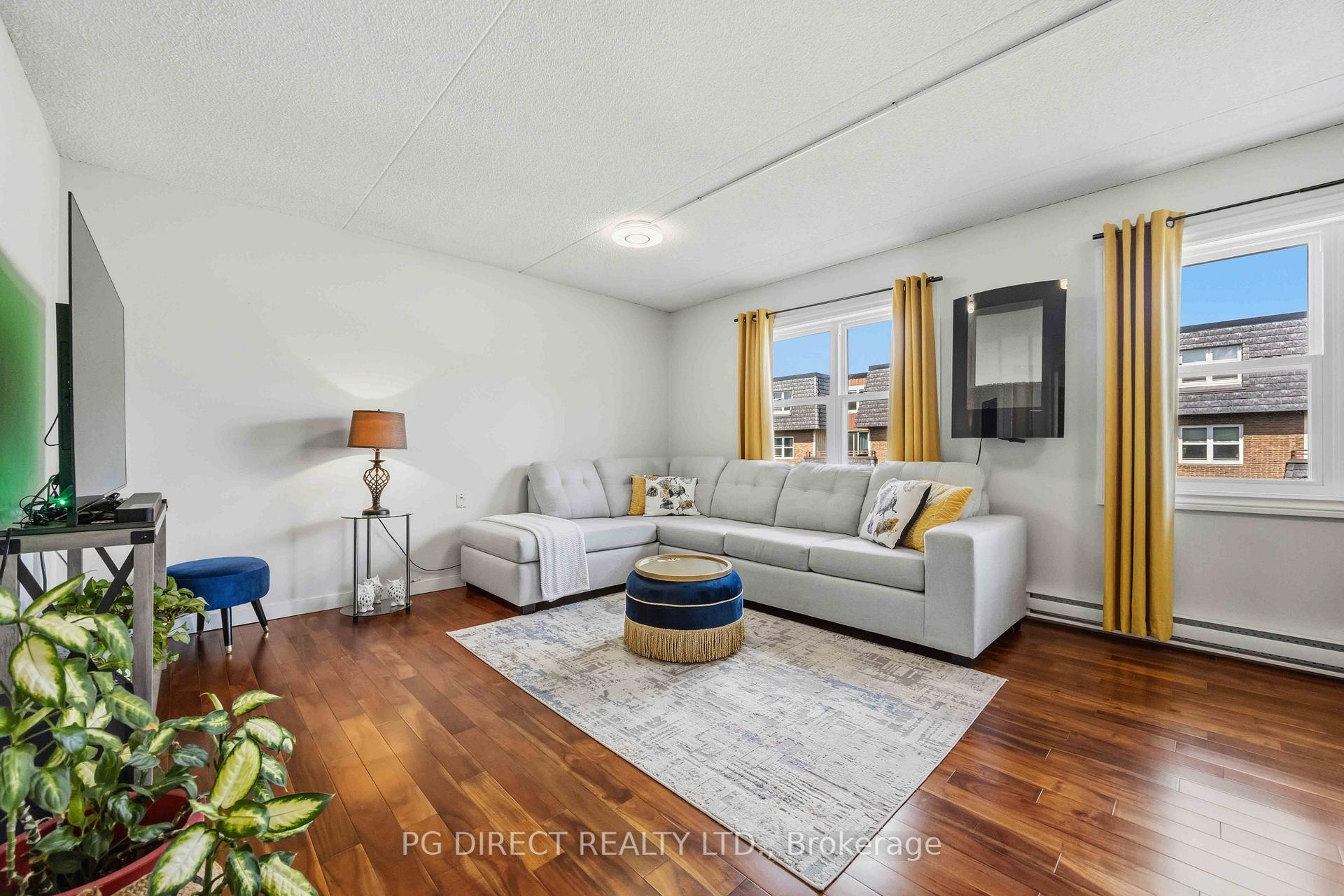 Photo 3 of Unit 214, 580 Mary Street E, Whitby, Downtown Whitby — HOMEH