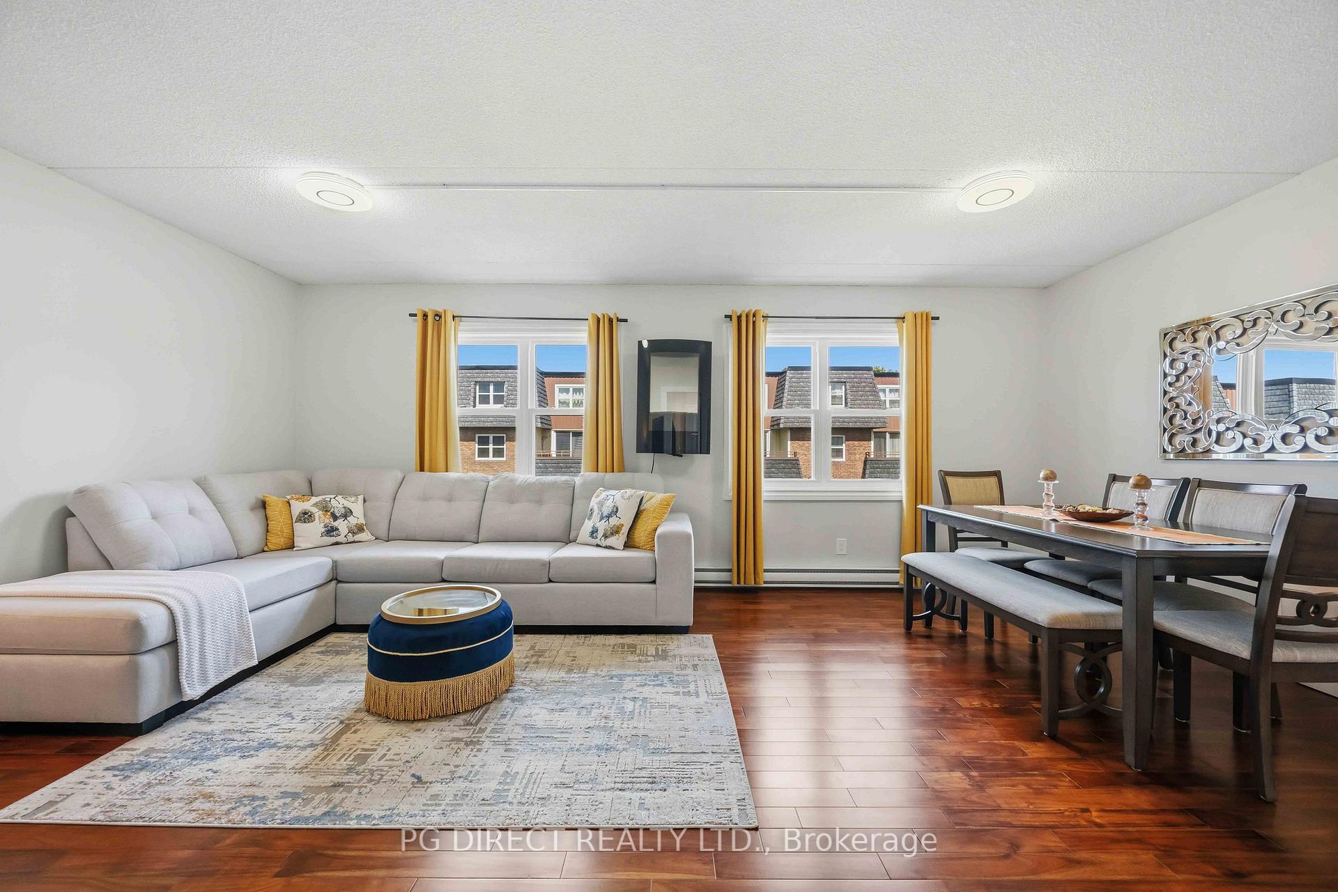 Photo 8 of Unit 214, 580 Mary Street E, Whitby, Downtown Whitby — HOMEH