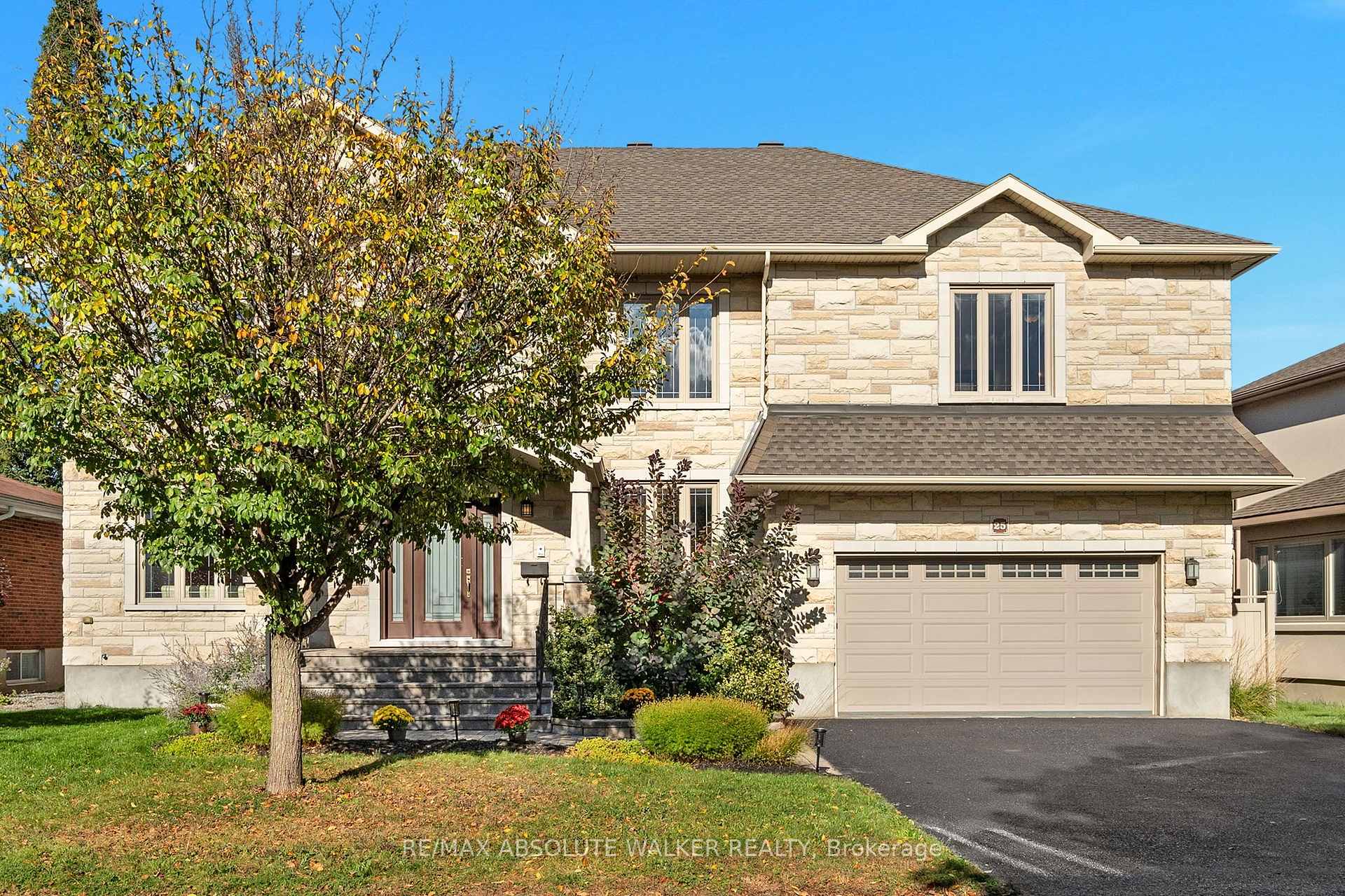 Photo 3 of 25 Goodwin Avenue, Ottawa, Borden Farm/Stewart Farm/Carleton Heights/Parkwood Hills — HOMEH