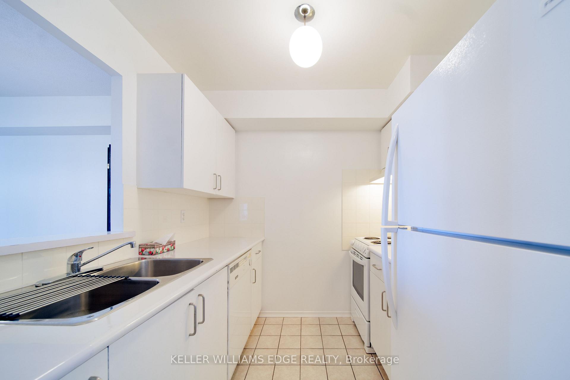 Photo 9 of Unit 402, 555 Wilson Hts Boulevard, North York, Clanton Park — HOMEH