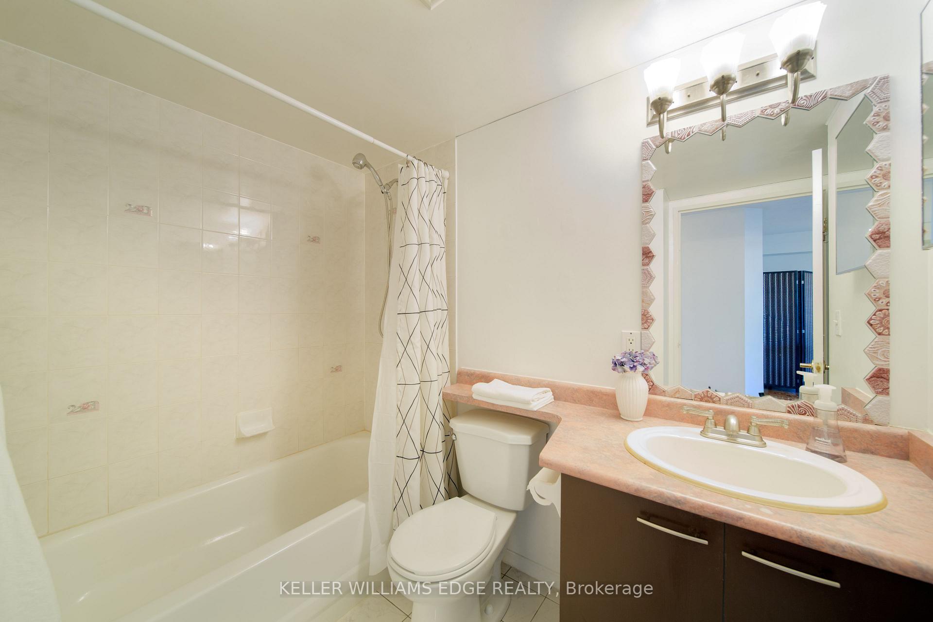 Photo 14 of Unit 402, 555 Wilson Hts Boulevard, North York, Clanton Park — HOMEH
