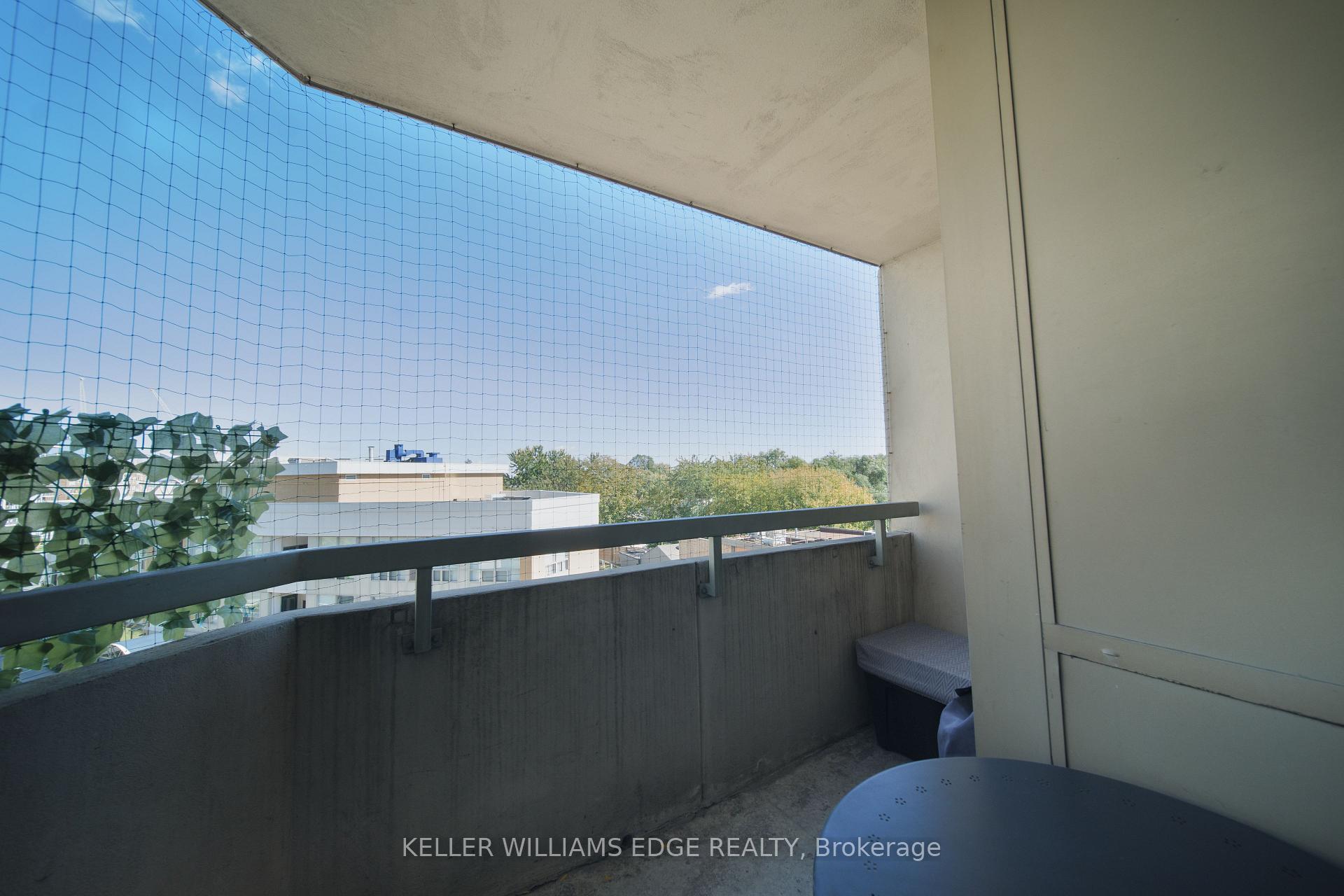 Photo 16 of Unit 402, 555 Wilson Hts Boulevard, North York, Clanton Park — HOMEH