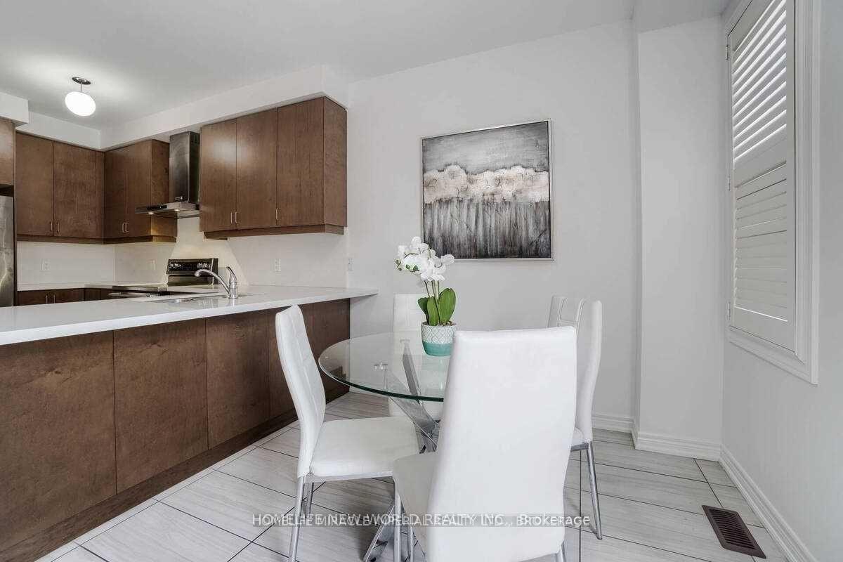 Photo 27 of 15 Grove End Way, Brampton, Sandringham-Wellington North — HOMEH