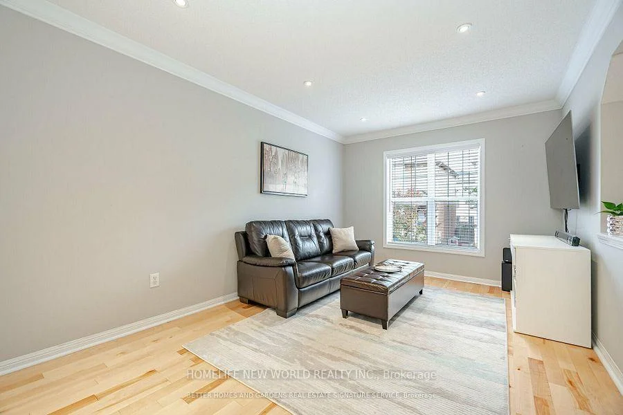 Photo 3 of 15 Grove End Way, Brampton, Sandringham-Wellington North — HOMEH