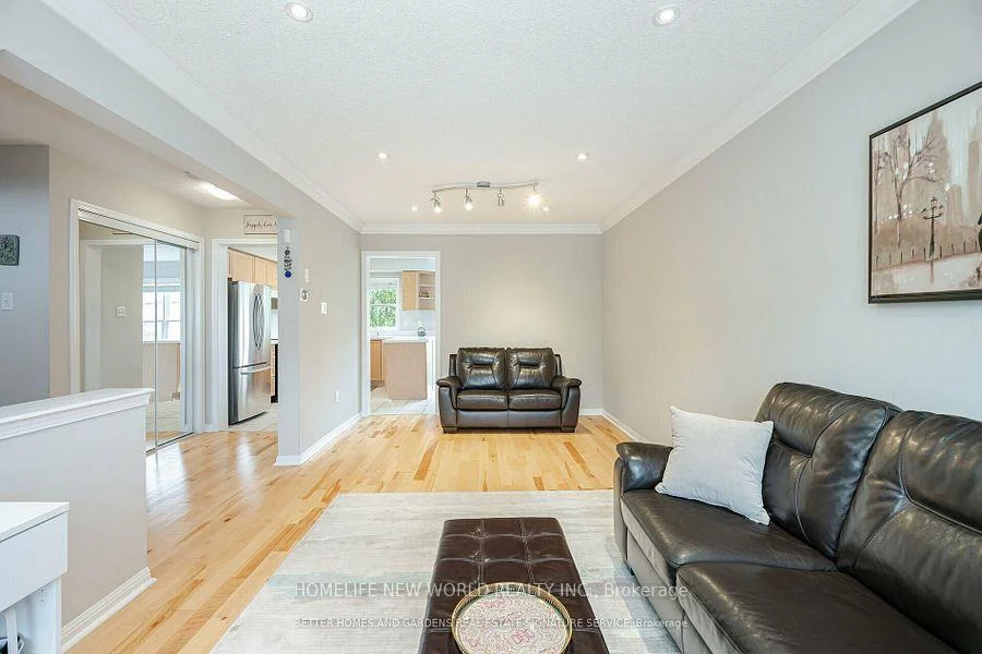 Photo 4 of 15 Grove End Way, Brampton, Sandringham-Wellington North — HOMEH