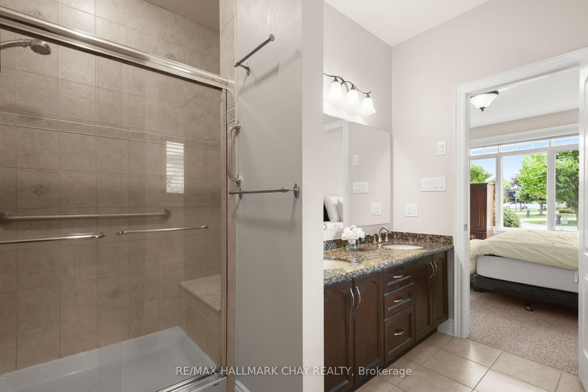 Photo 20 of 34 Tuscany Grande, New Tecumseth, Rural New Tecumseth — HOMEH
