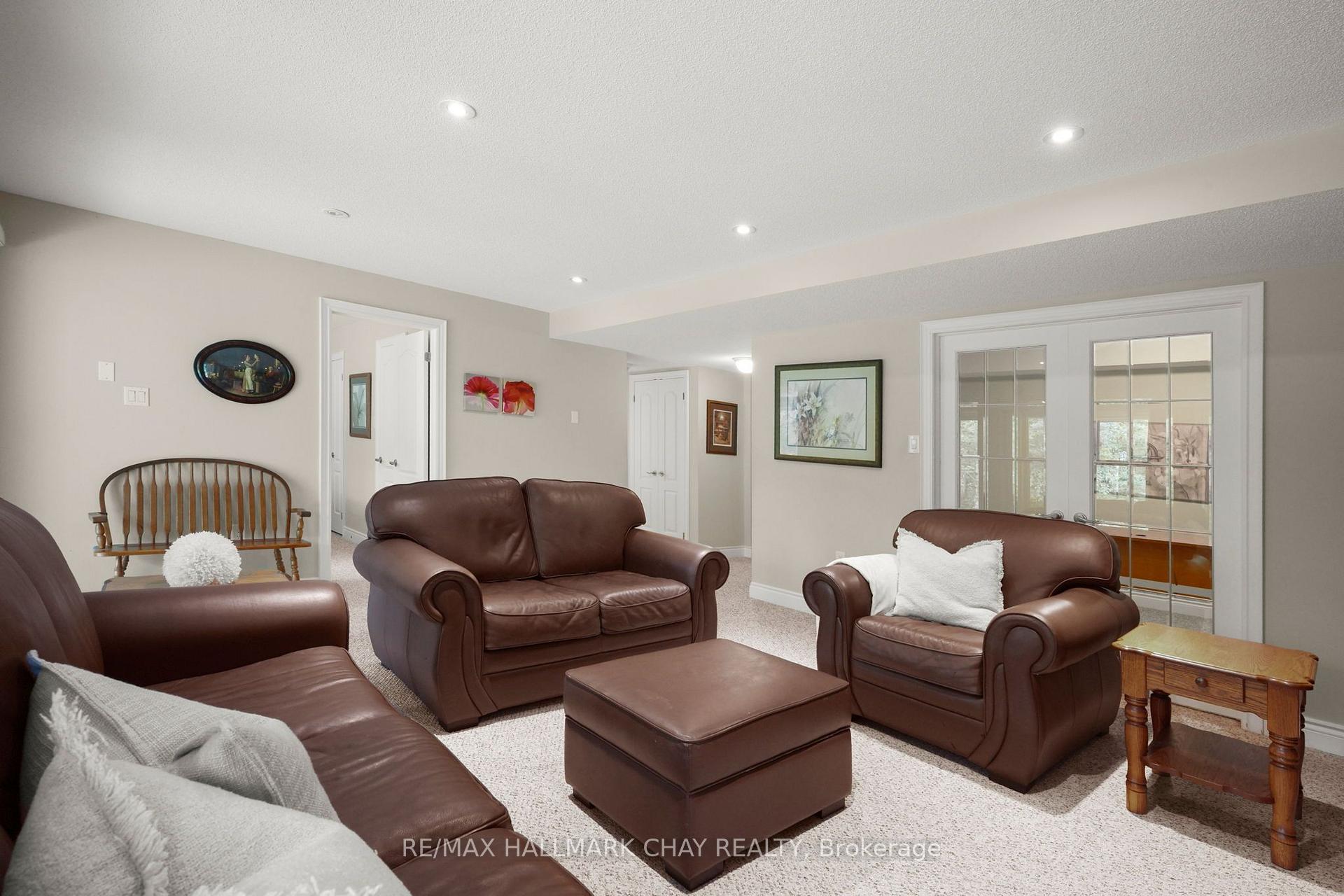 Photo 28 of 34 Tuscany Grande, New Tecumseth, Rural New Tecumseth — HOMEH