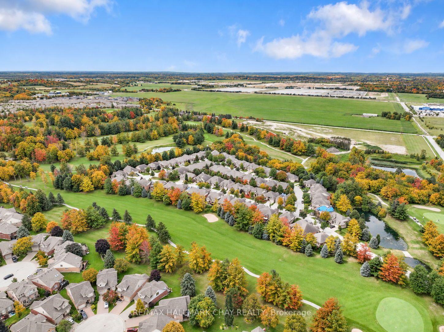 Photo 32 of 34 Tuscany Grande, New Tecumseth, Rural New Tecumseth — HOMEH