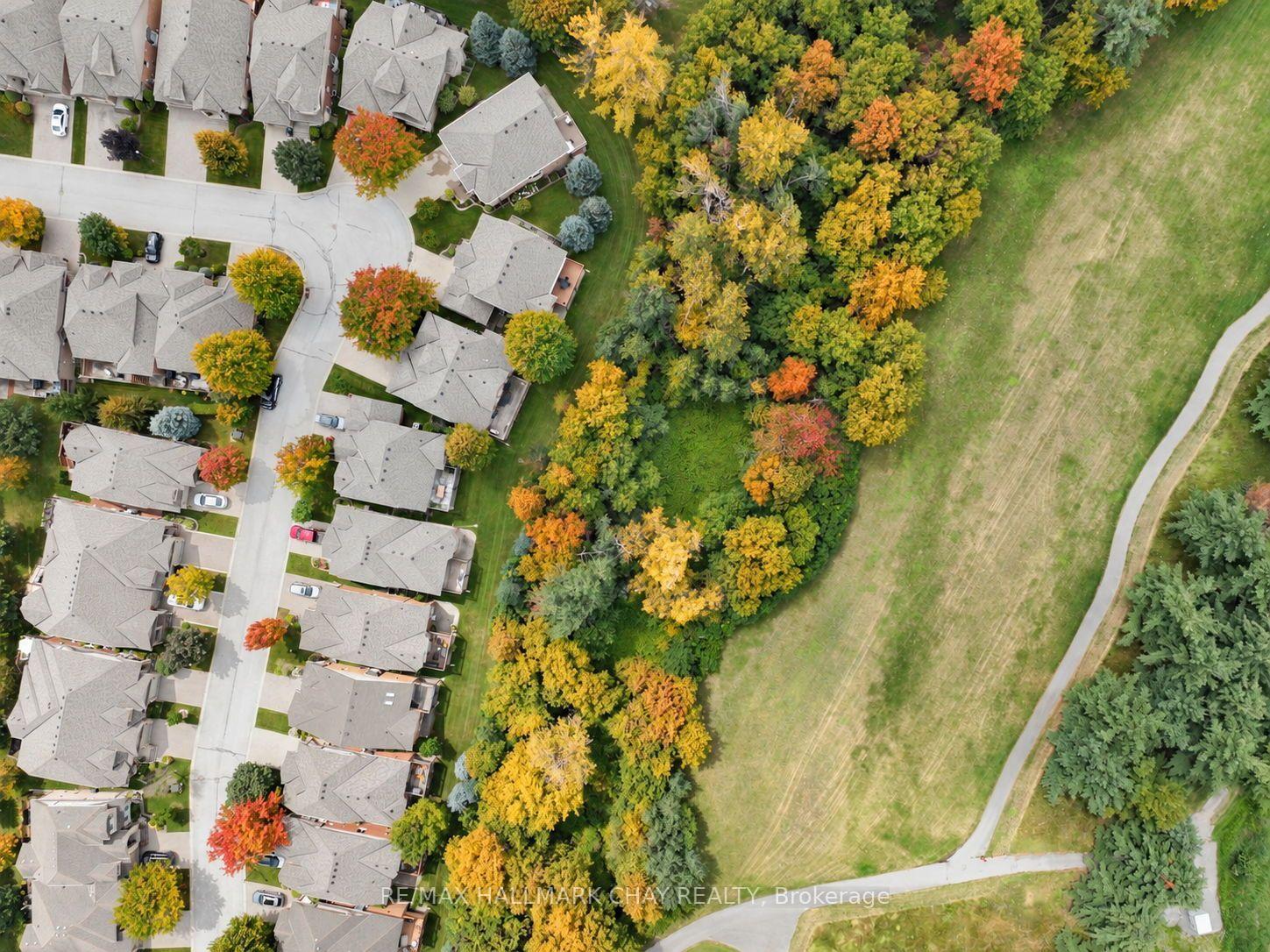 Photo 33 of 34 Tuscany Grande, New Tecumseth, Rural New Tecumseth — HOMEH