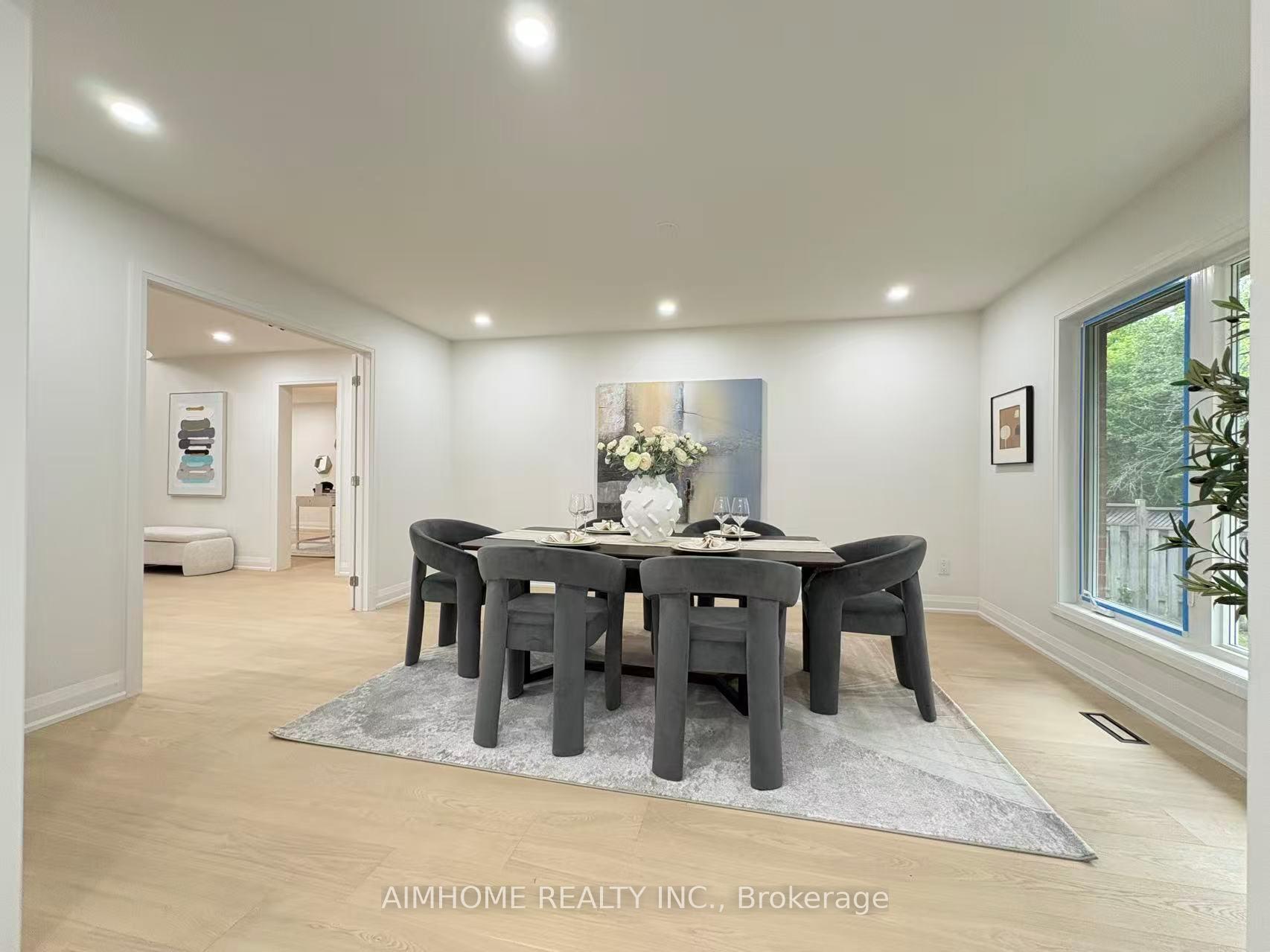 Photo 14 of 108 Berwick Crescent, Richmond Hill, Observatory — HOMEH