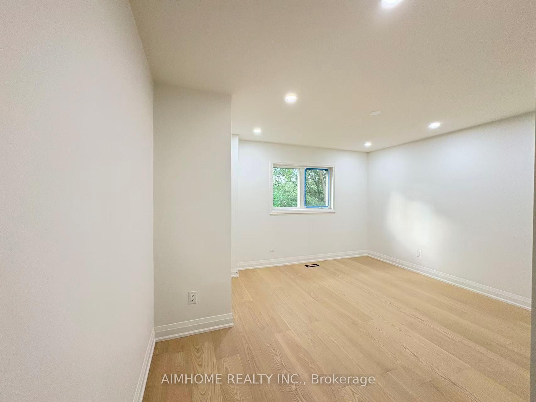 Photo 31 of 108 Berwick Crescent, Richmond Hill, Observatory — HOMEH