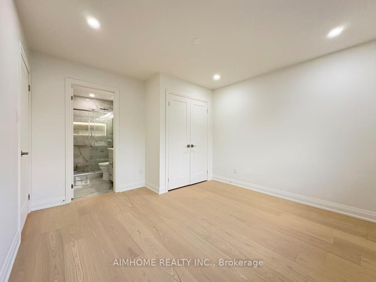Photo 33 of 108 Berwick Crescent, Richmond Hill, Observatory — HOMEH