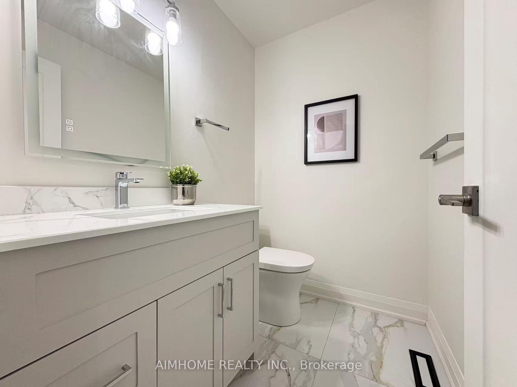 Photo 41 of 108 Berwick Crescent, Richmond Hill, Observatory — HOMEH