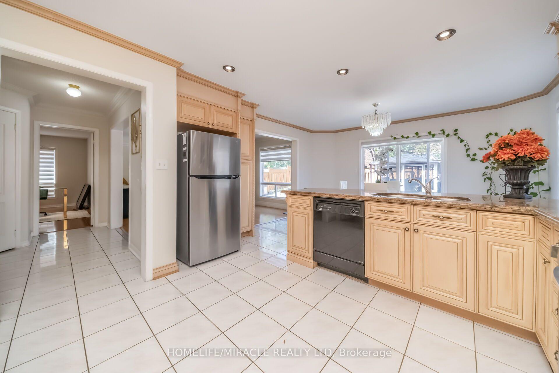 Photo 11 of 32 Gold Tree Street, Brampton, Sandringham-Wellington — HOMEH