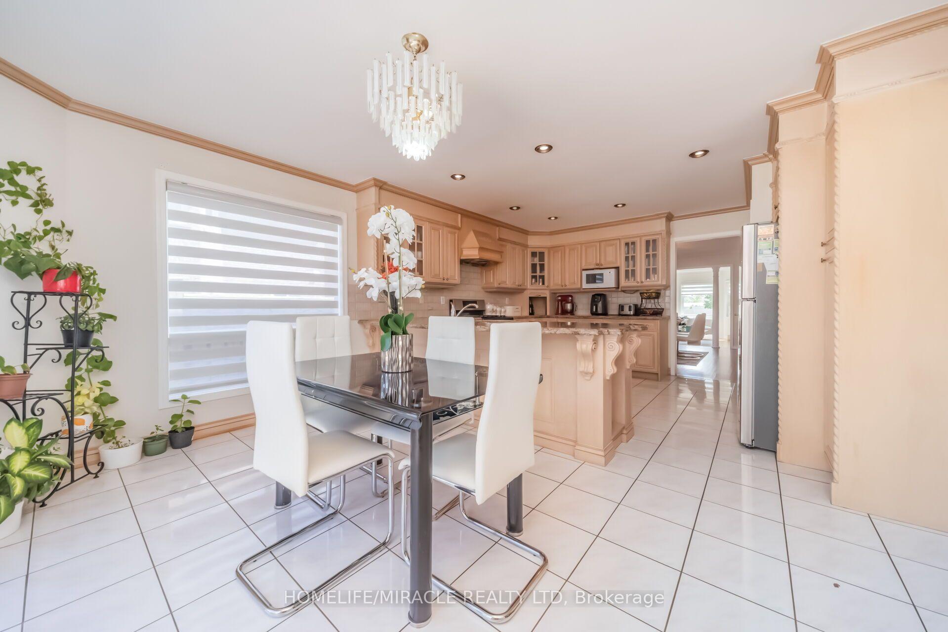 Photo 12 of 32 Gold Tree Street, Brampton, Sandringham-Wellington — HOMEH