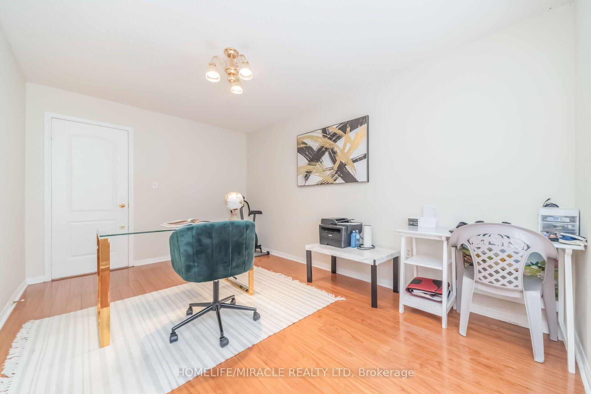 Photo 15 of 32 Gold Tree Street, Brampton, Sandringham-Wellington — HOMEH