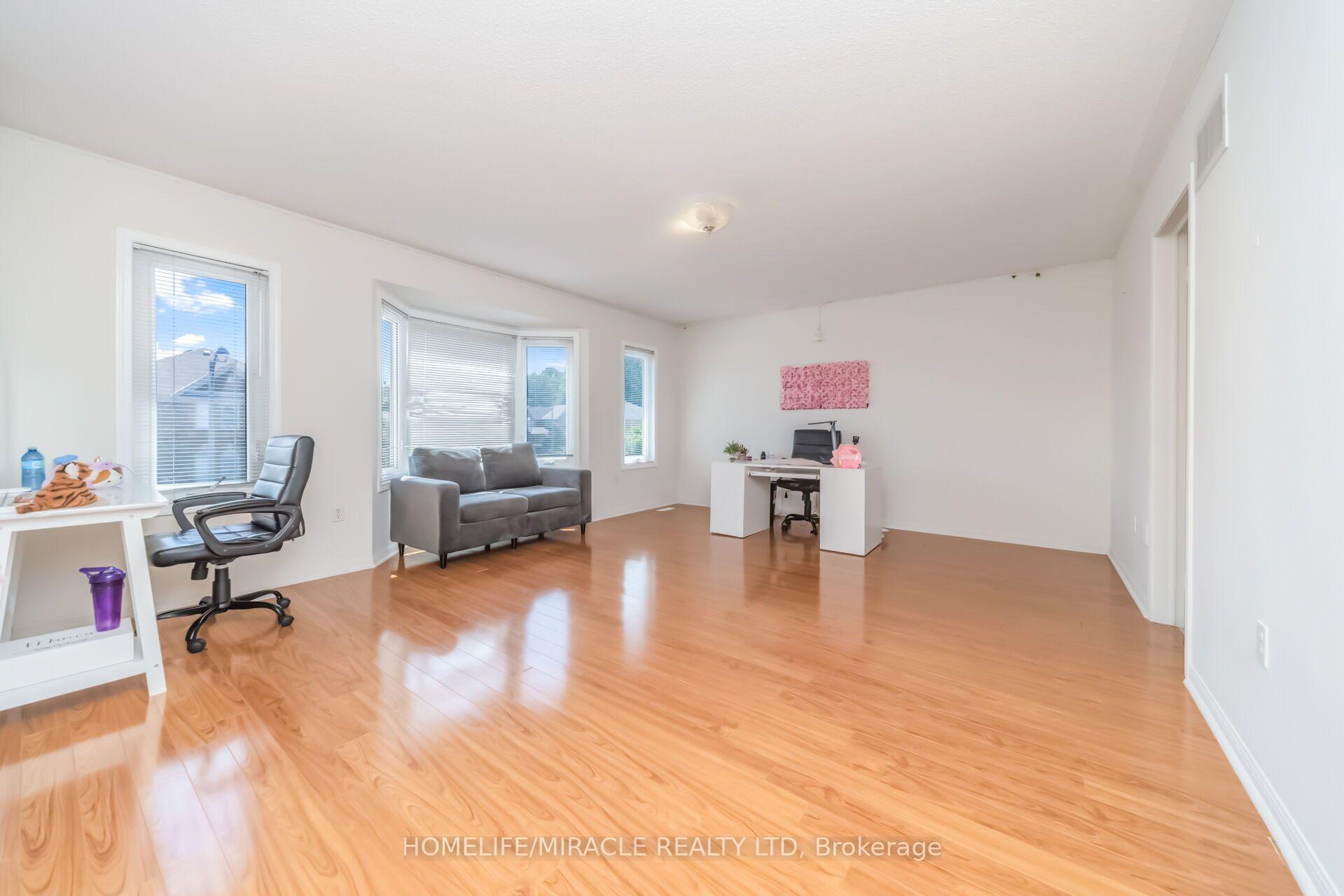 Photo 39 of 32 Gold Tree Street, Brampton, Sandringham-Wellington — HOMEH