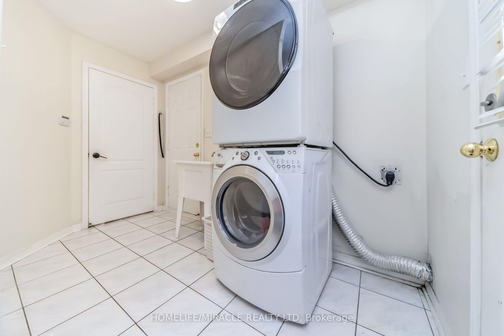 Photo 48 of 32 Gold Tree Street, Brampton, Sandringham-Wellington — HOMEH
