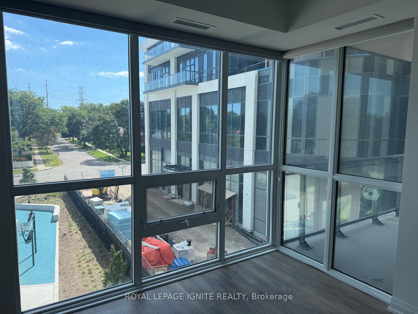 Photo 11 of Unit 310, 10 Meadowglen Place, Scarborough, Woburn — HOMEH