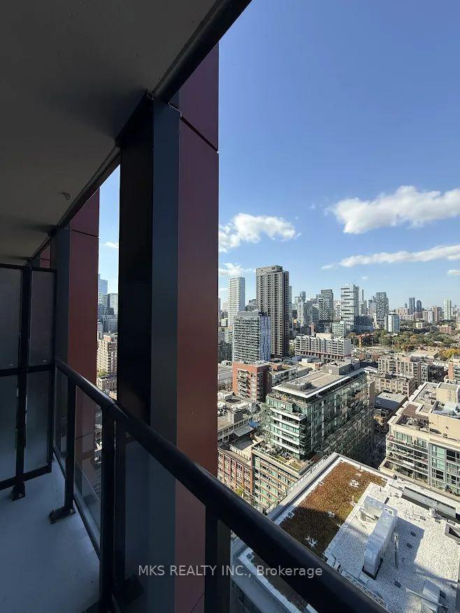 Photo 4 of Unit 3001, 180 Front Street E, Toronto, Moss Park — HOMEH