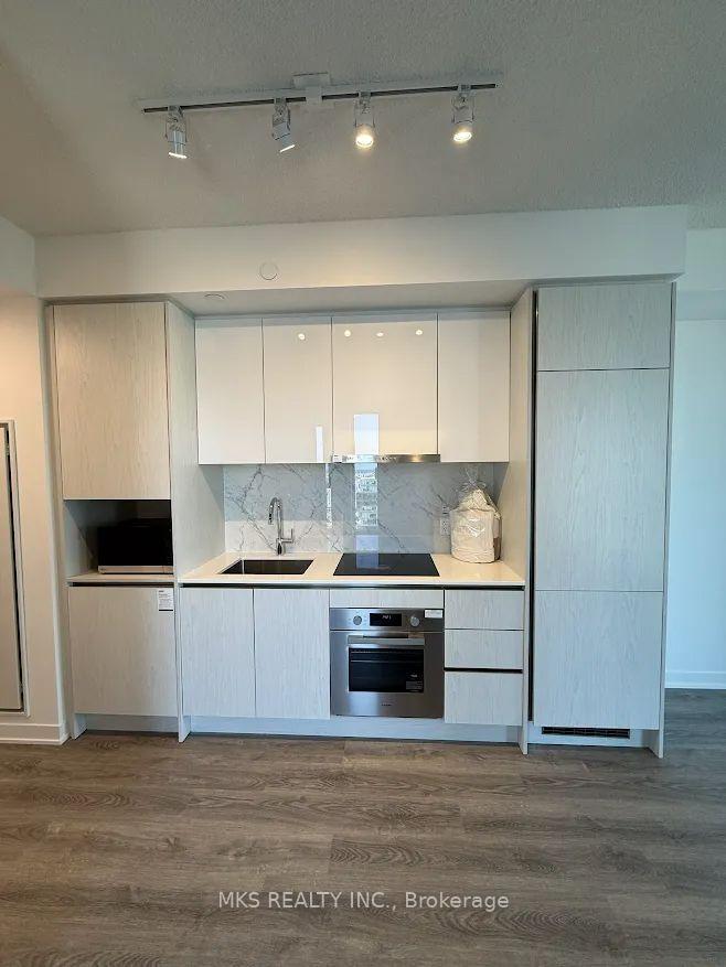 Photo 5 of Unit 2903, 180 Front Street E, Toronto, Moss Park — HOMEH