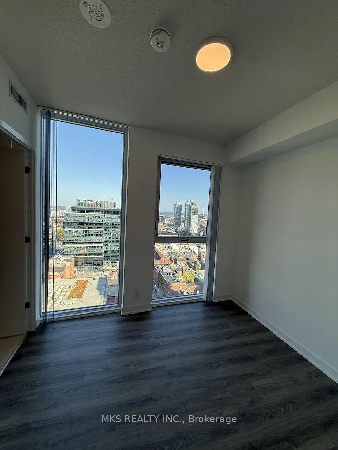 Photo 8 of Unit 2903, 180 Front Street E, Toronto, Moss Park — HOMEH