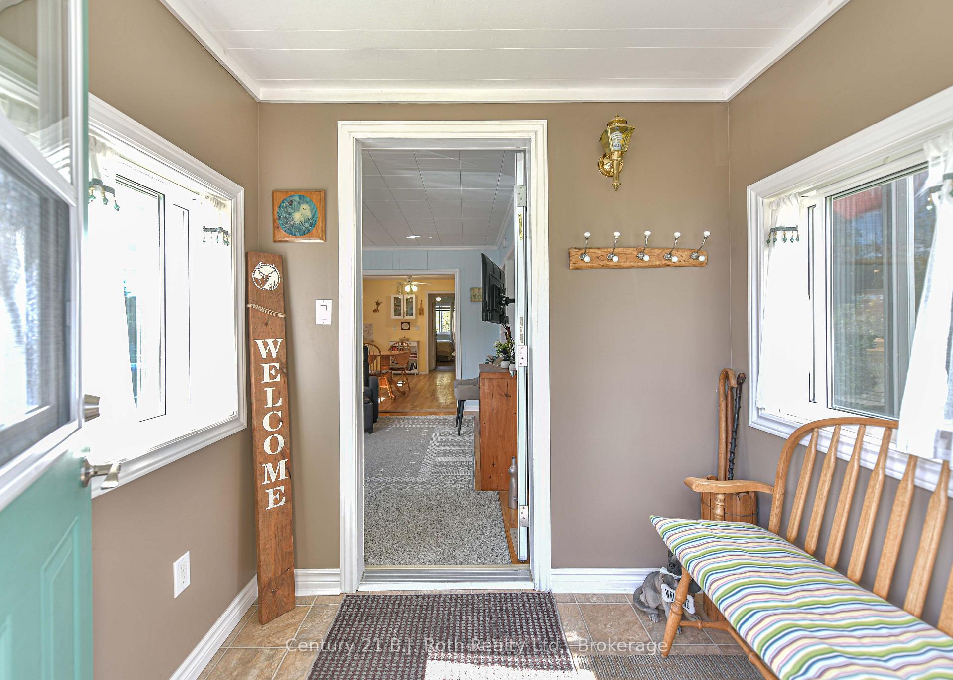 Photo 4 of 331 Moffat Street, Orillia — HOMEH