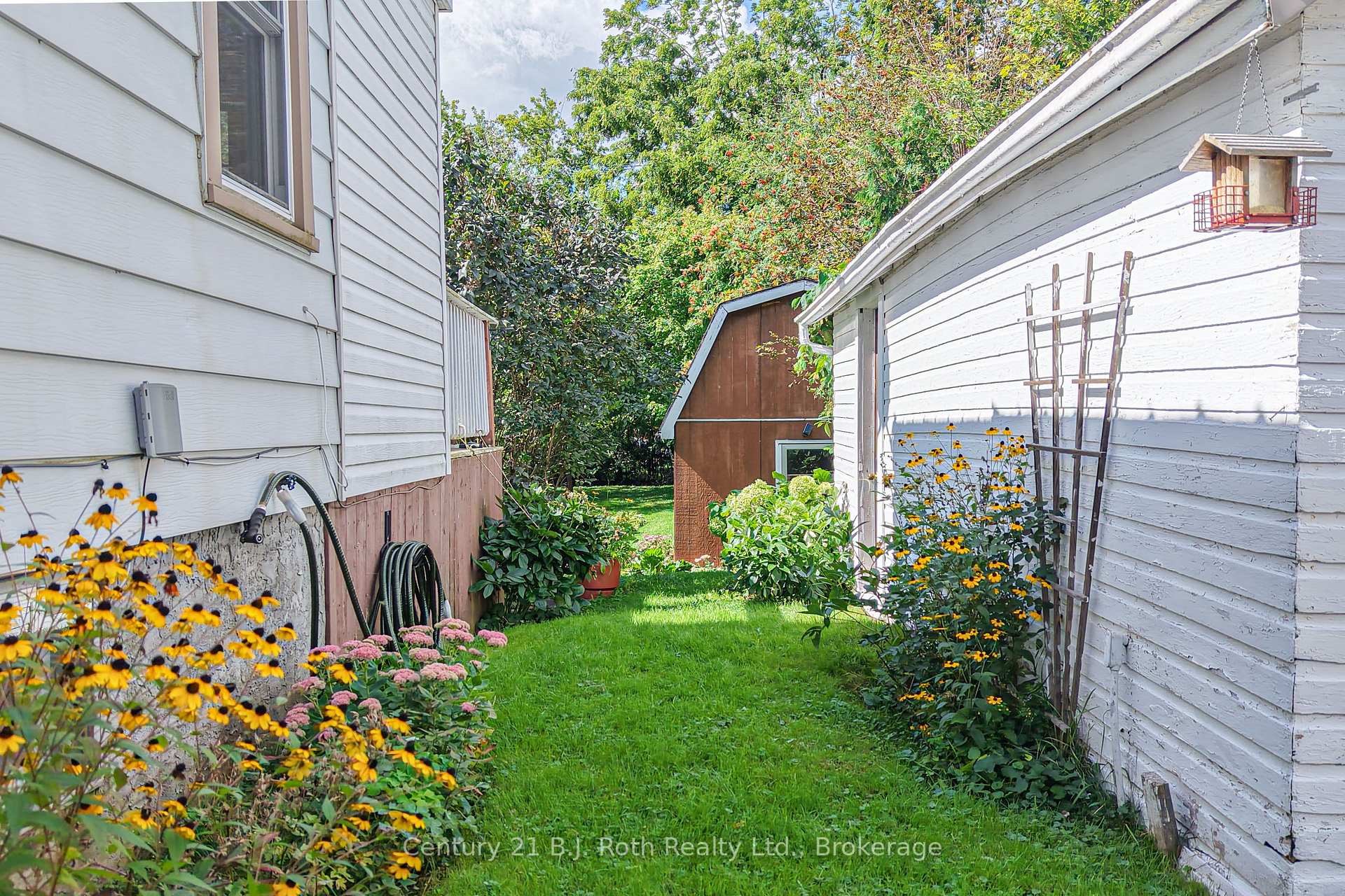 Photo 34 of 331 Moffat Street, Orillia — HOMEH
