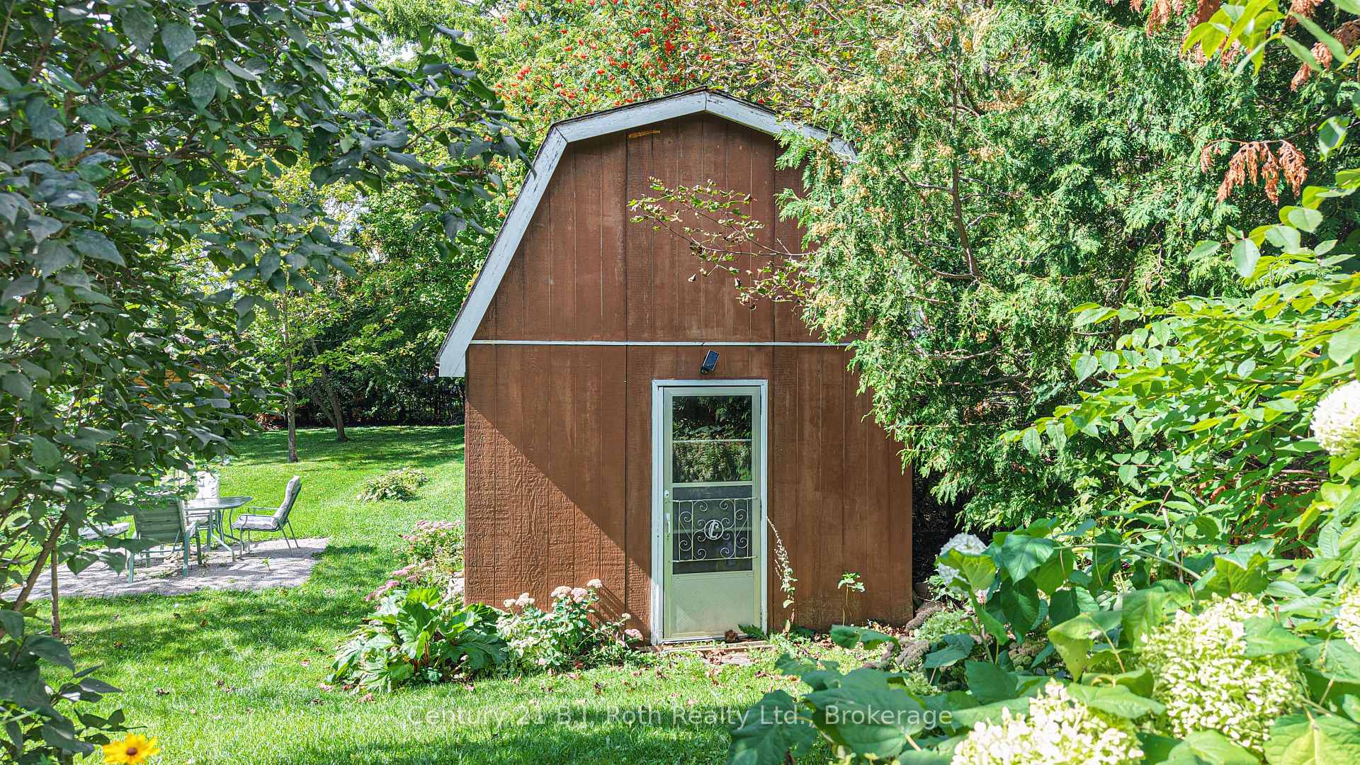 Photo 39 of 331 Moffat Street, Orillia — HOMEH