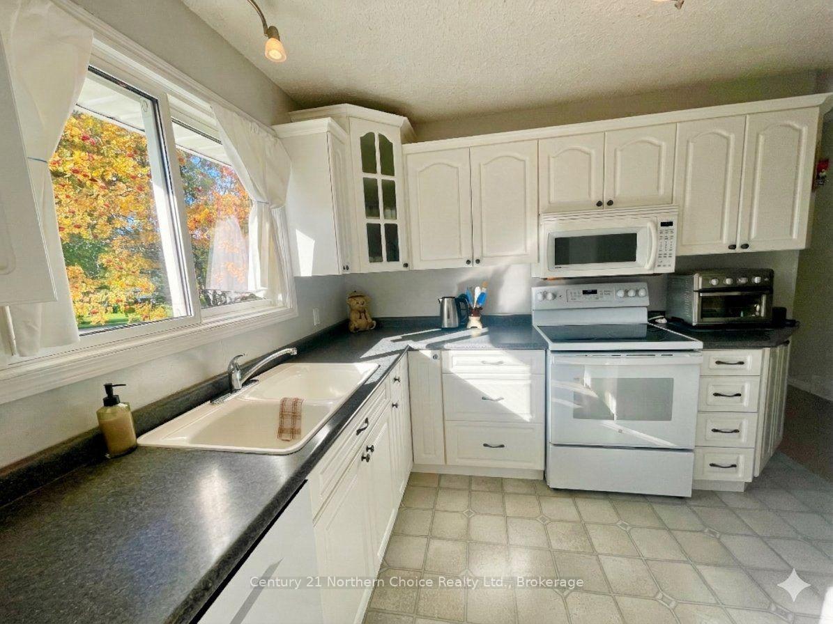Photo 5 of 240 First Street, Dryden, Hillcrest — HOMEH
