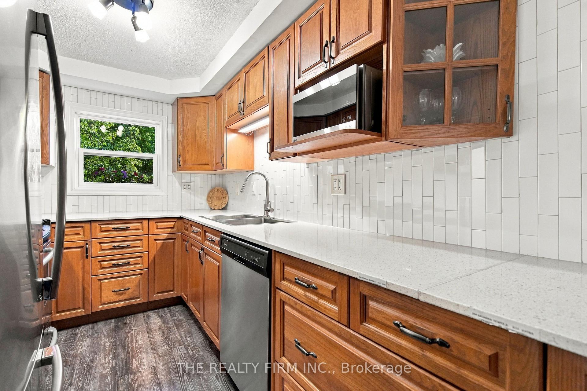 Photo 10 of 3692 Beverly Glen, Plympton-Wyoming, Plympton Wyoming — HOMEH