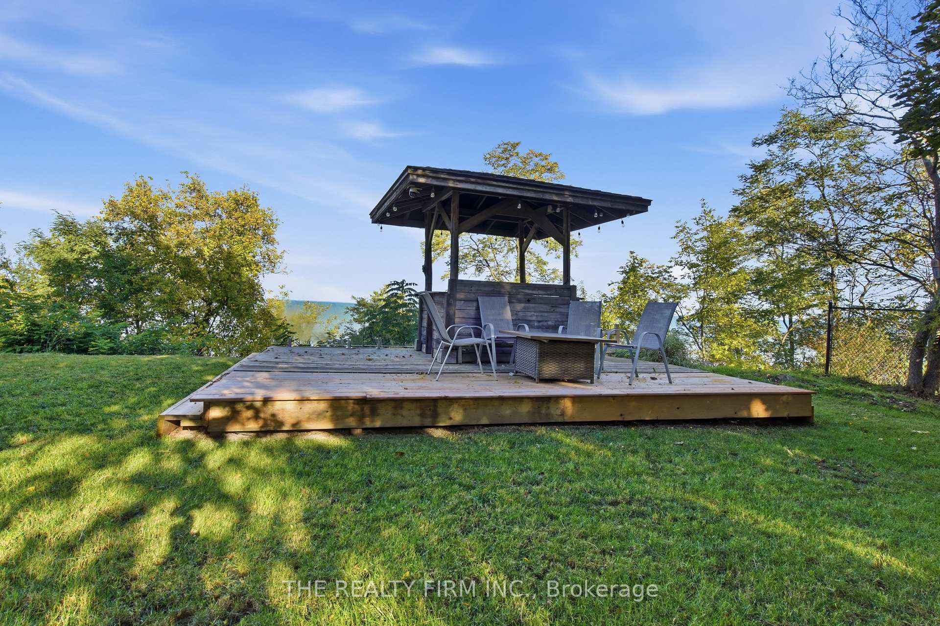 Photo 33 of 3692 Beverly Glen, Plympton-Wyoming, Plympton Wyoming — HOMEH