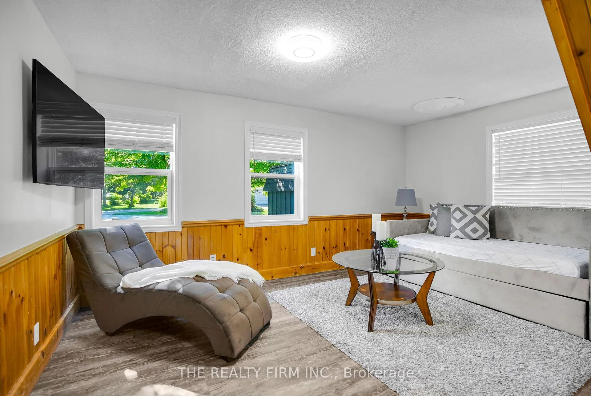 Photo 21 of 3692 Beverly Glen, Plympton-Wyoming, Plympton Wyoming — HOMEH